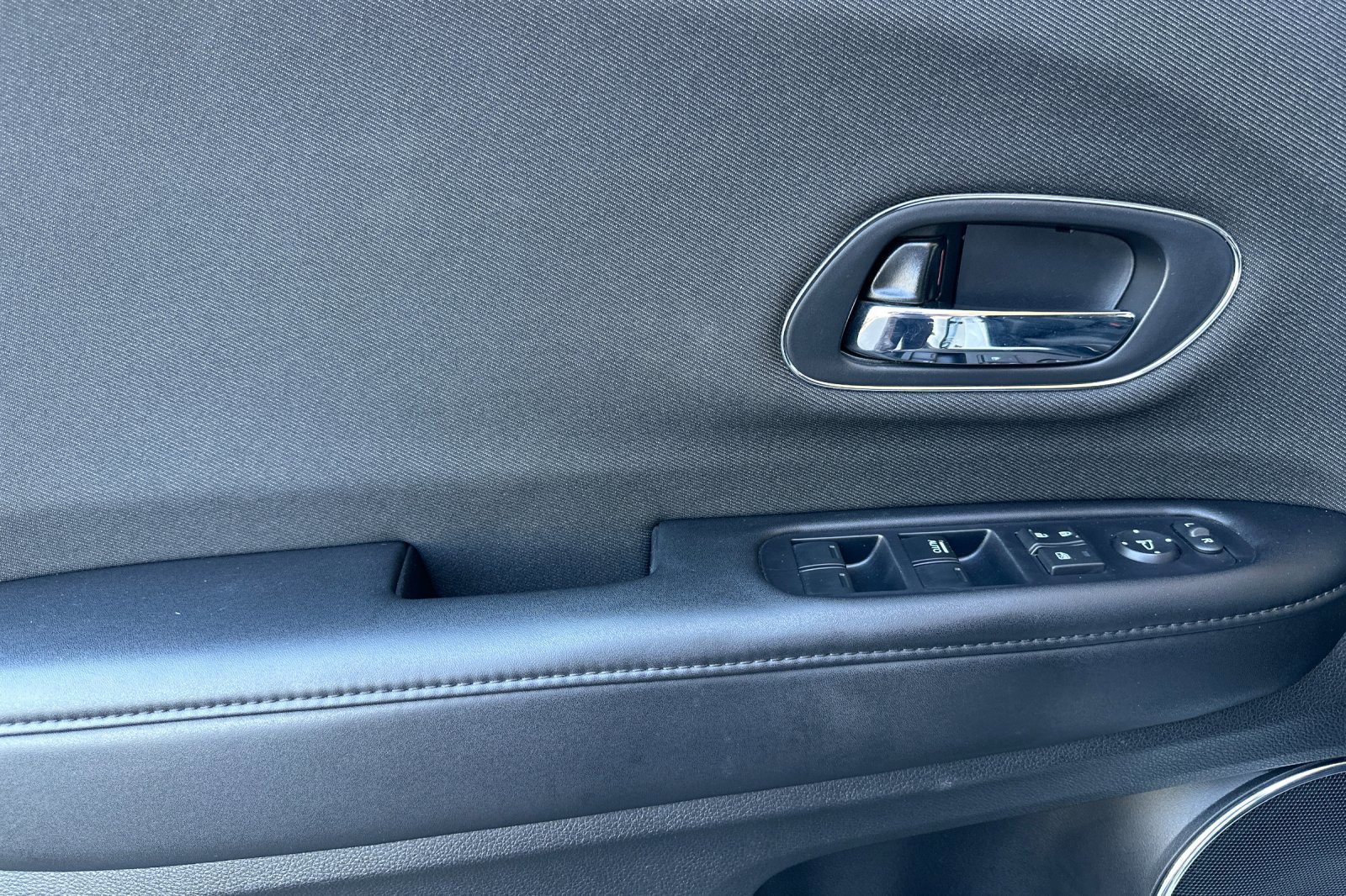 2022 Honda HR-V EX - Photo 11