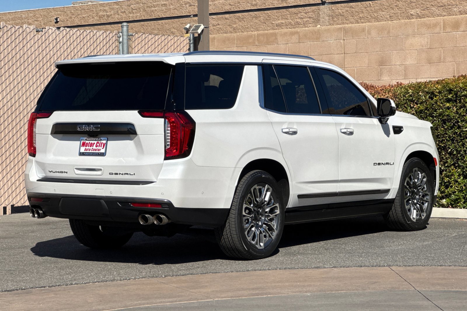 Used 2023 GMC Yukon Denali Ultimate SUV