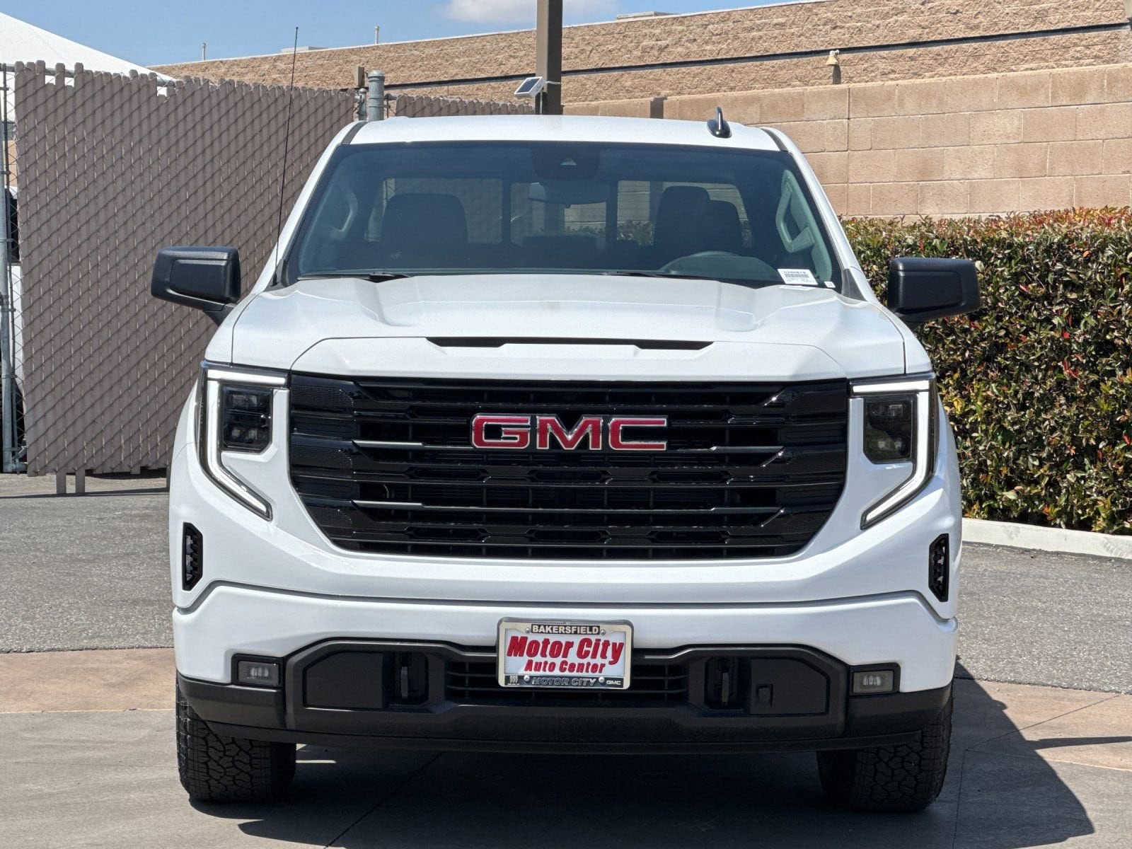 2026 GMC Sierra 1500 Elevation photo 3