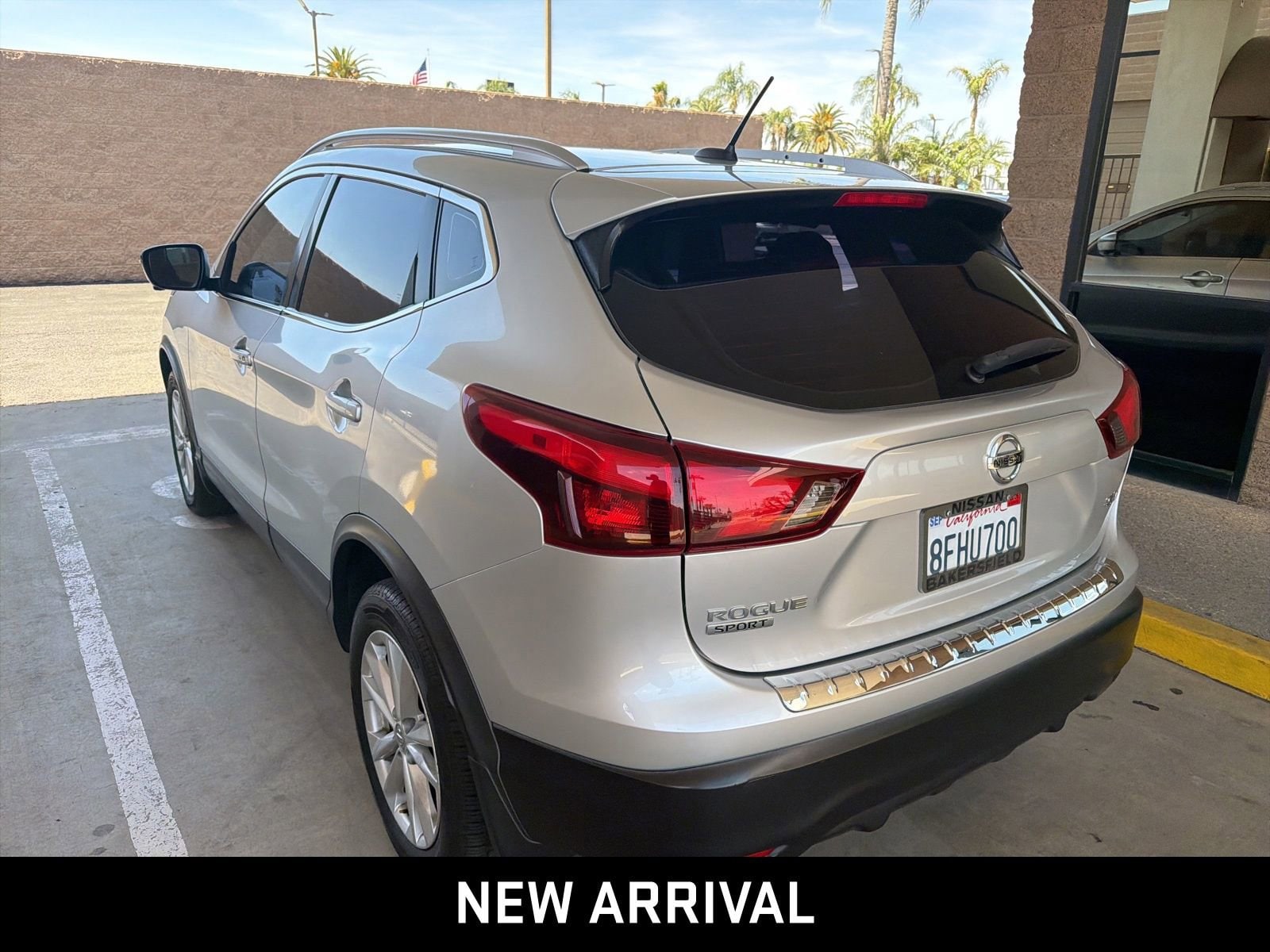 2018 Nissan Rogue Sport SV photo 6