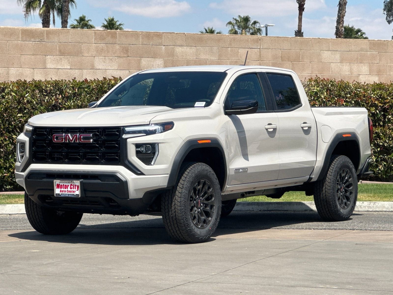 2026 GMC Canyon Elevation photo 6