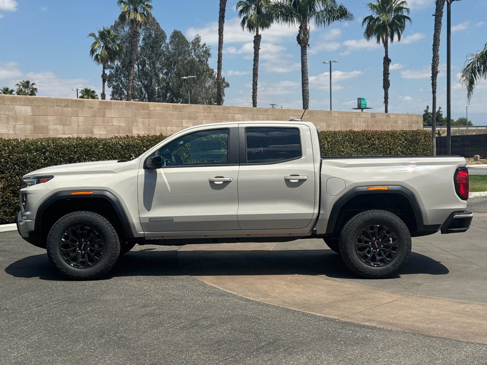 2026 GMC Canyon Elevation photo 5