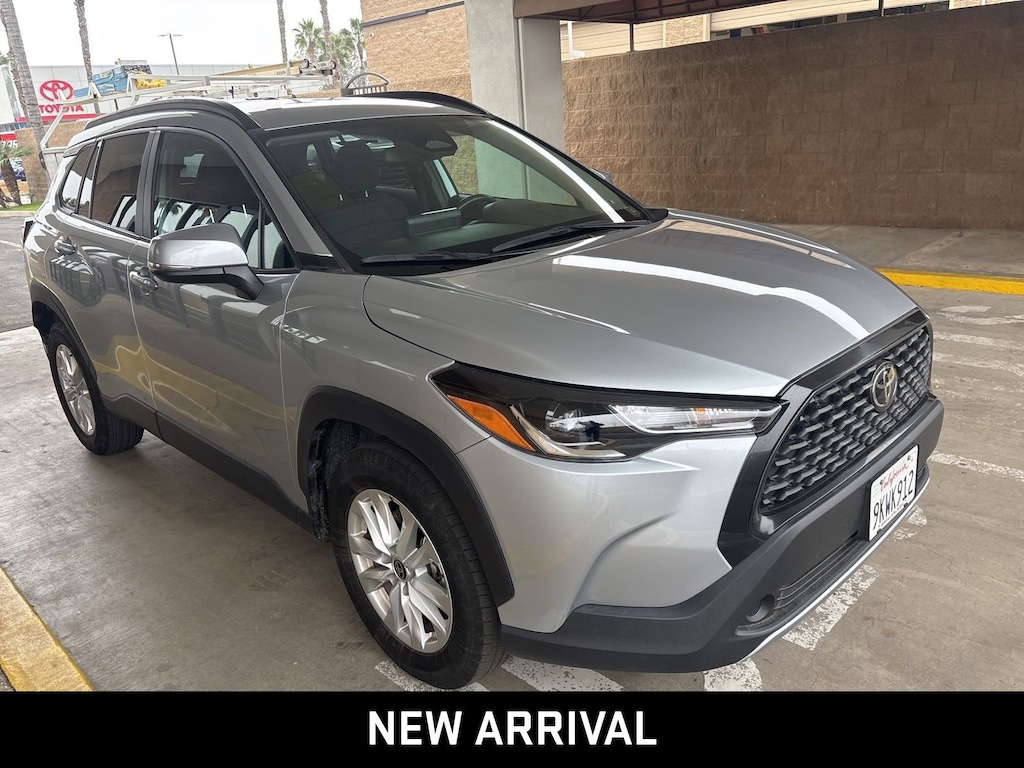 Used 2024 Toyota Corolla Cross LE SUV