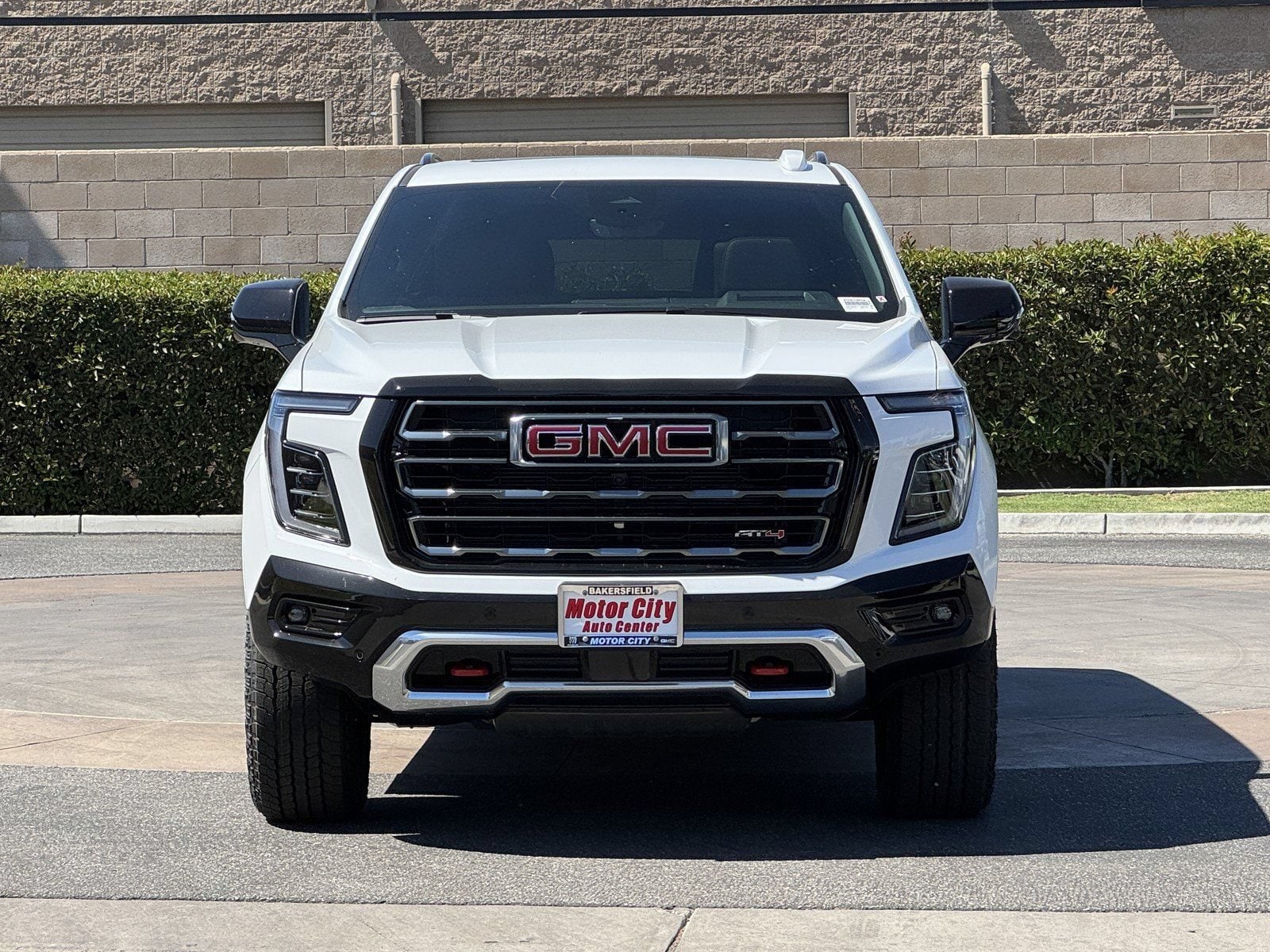 2026 GMC Yukon XL AT4 - Photo 9
