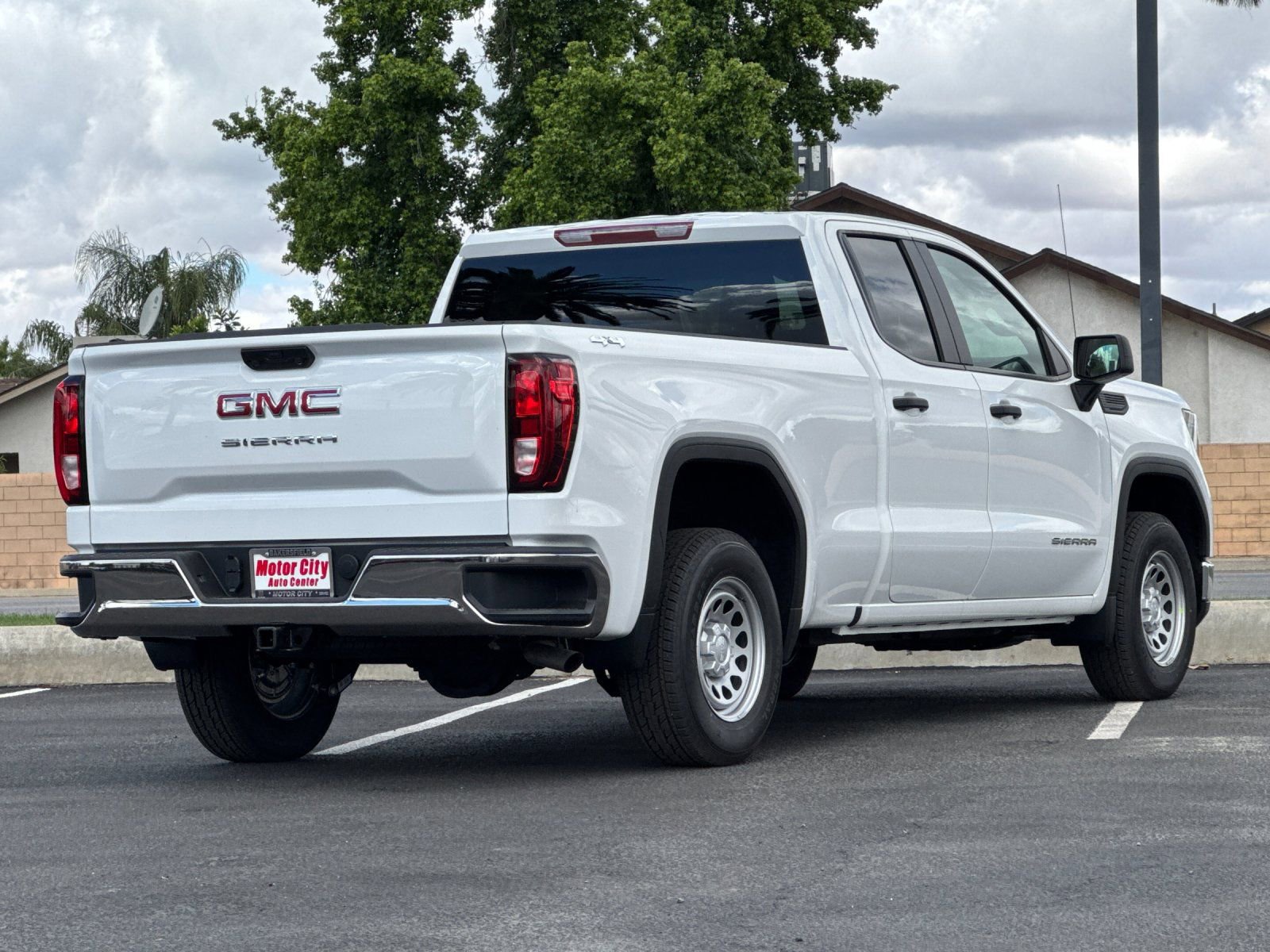 2026 GMC Sierra 1500 Pro photo 2