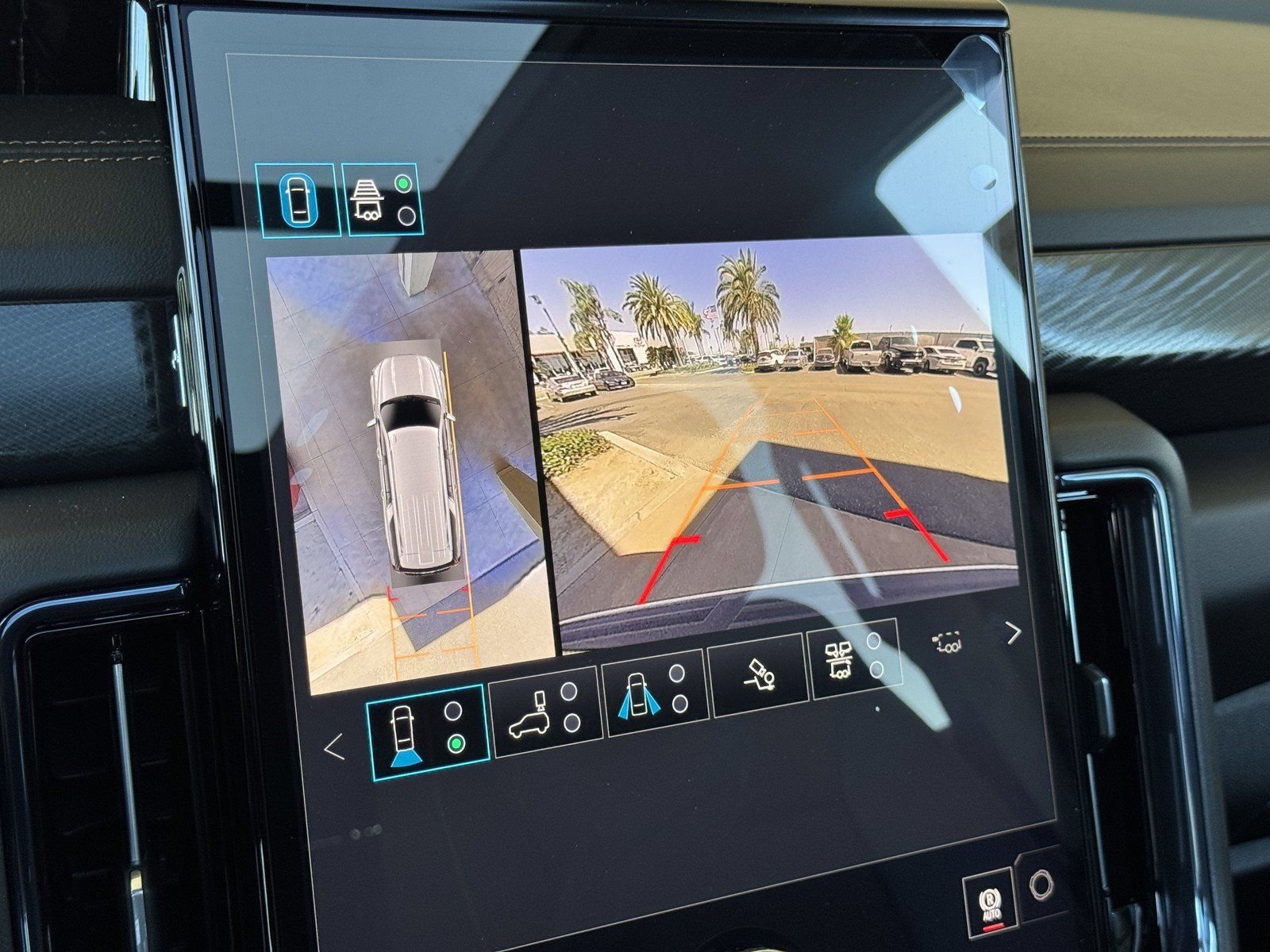 2026 GMC Yukon XL AT4 - Photo 21