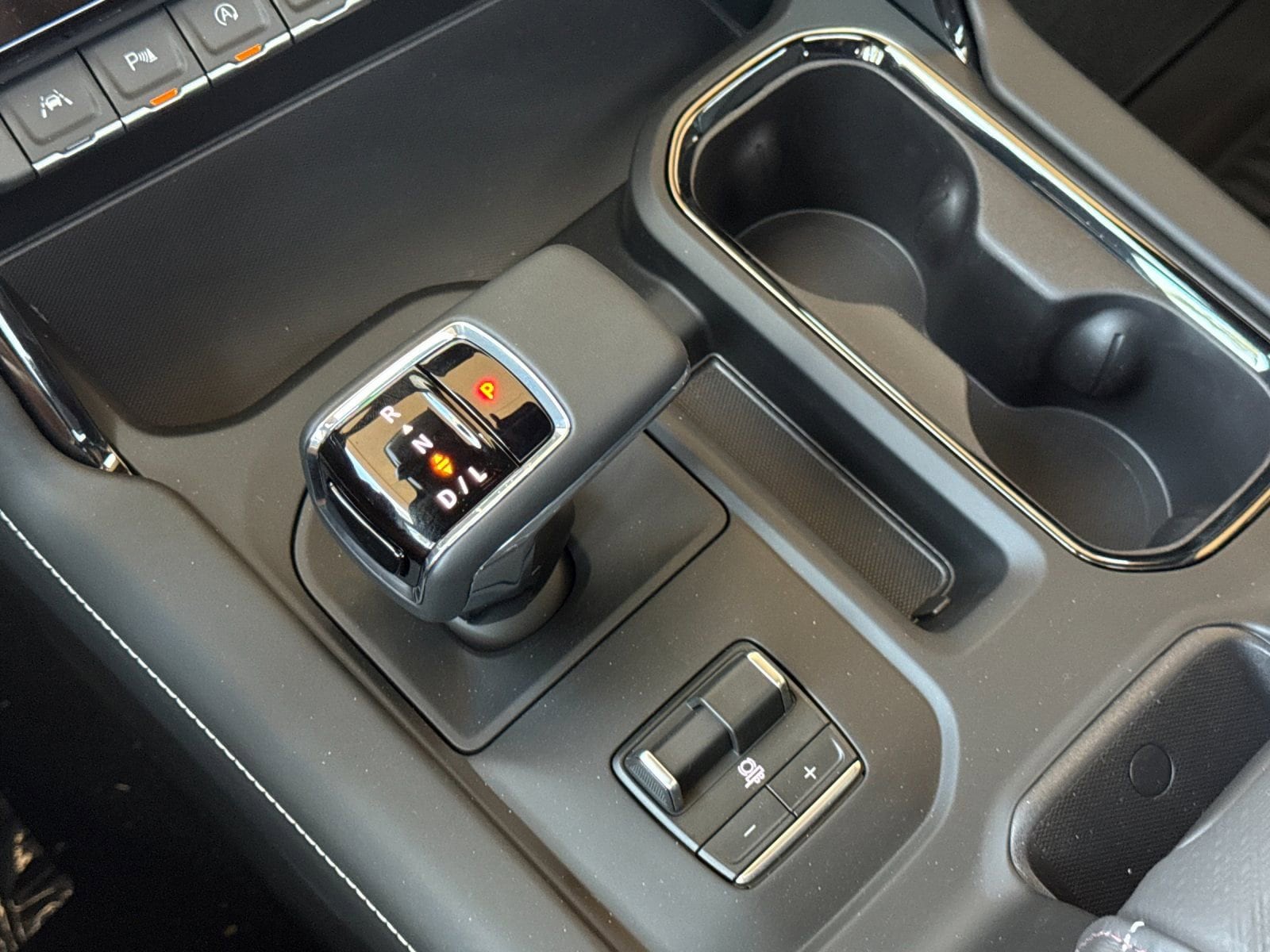2026 GMC Sierra 1500 AT4X - Photo 20