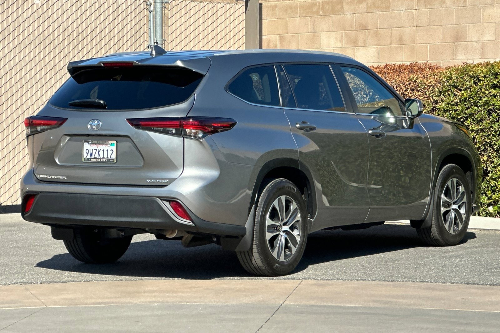 2026 Toyota Highlander XLE - Photo 4