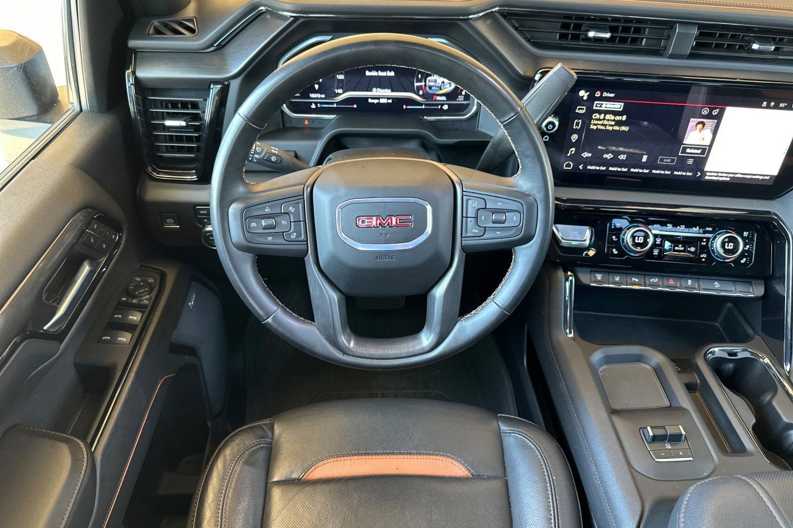 2024 GMC Sierra 2500HD AT4 - Photo 15