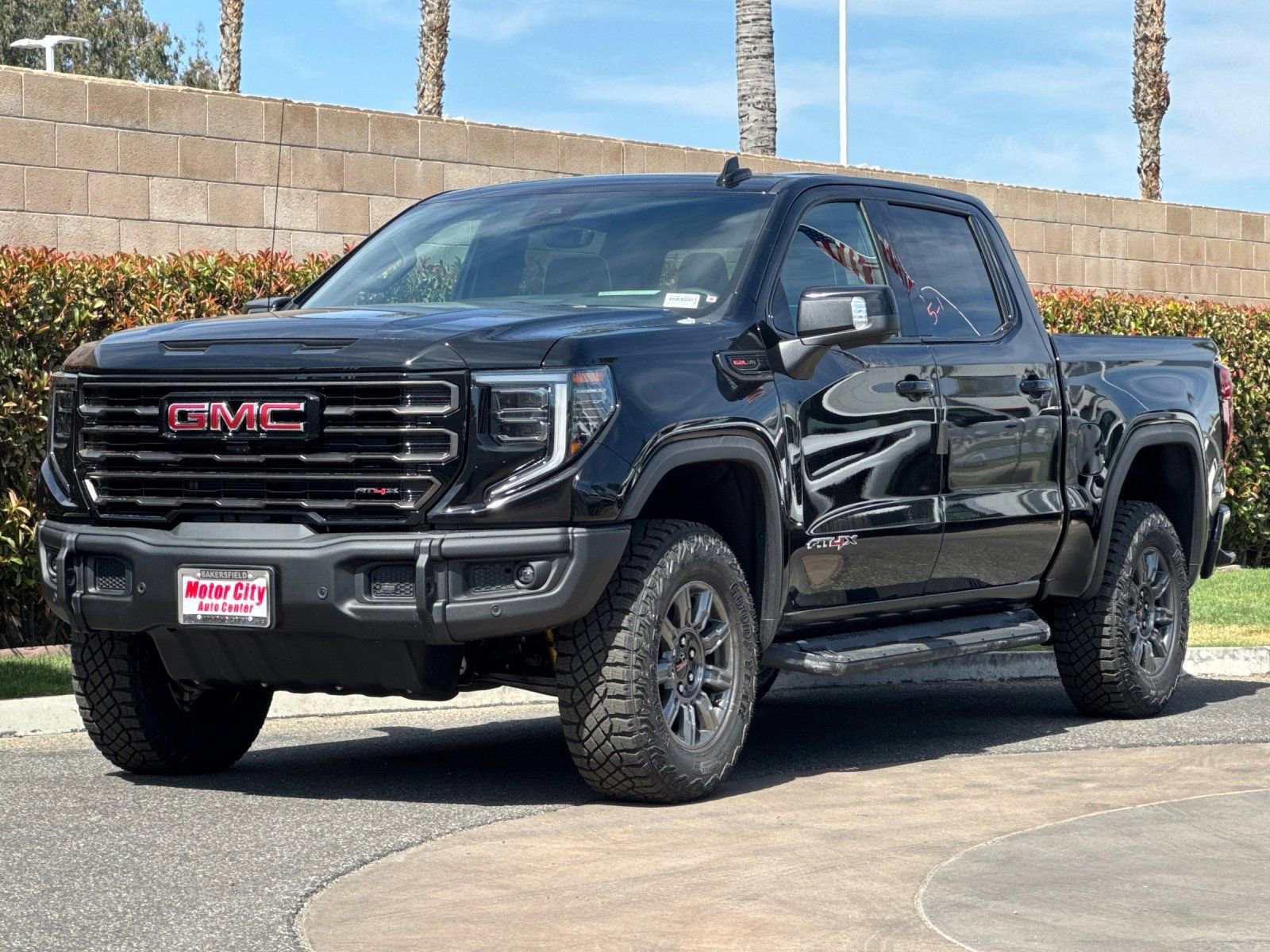 2026 GMC Sierra 1500 AT4X - Photo 7