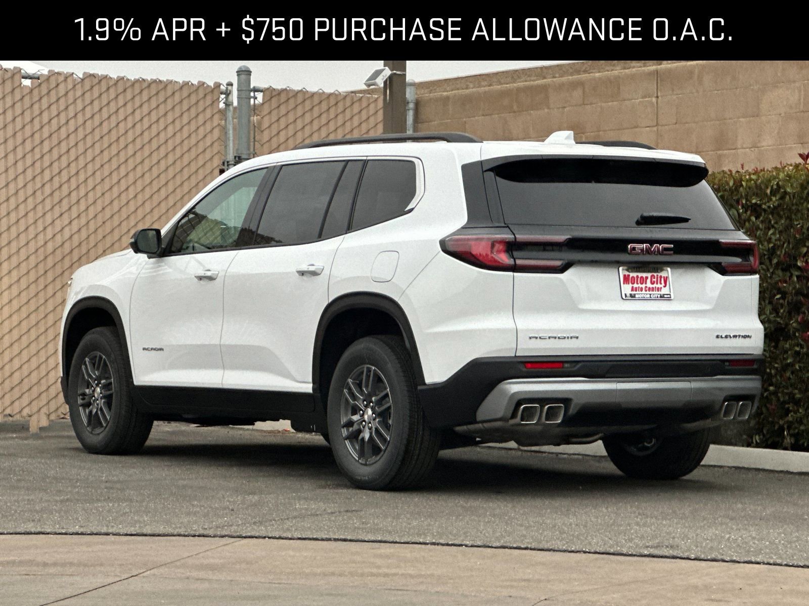 2026 GMC Acadia Elevation photo 4