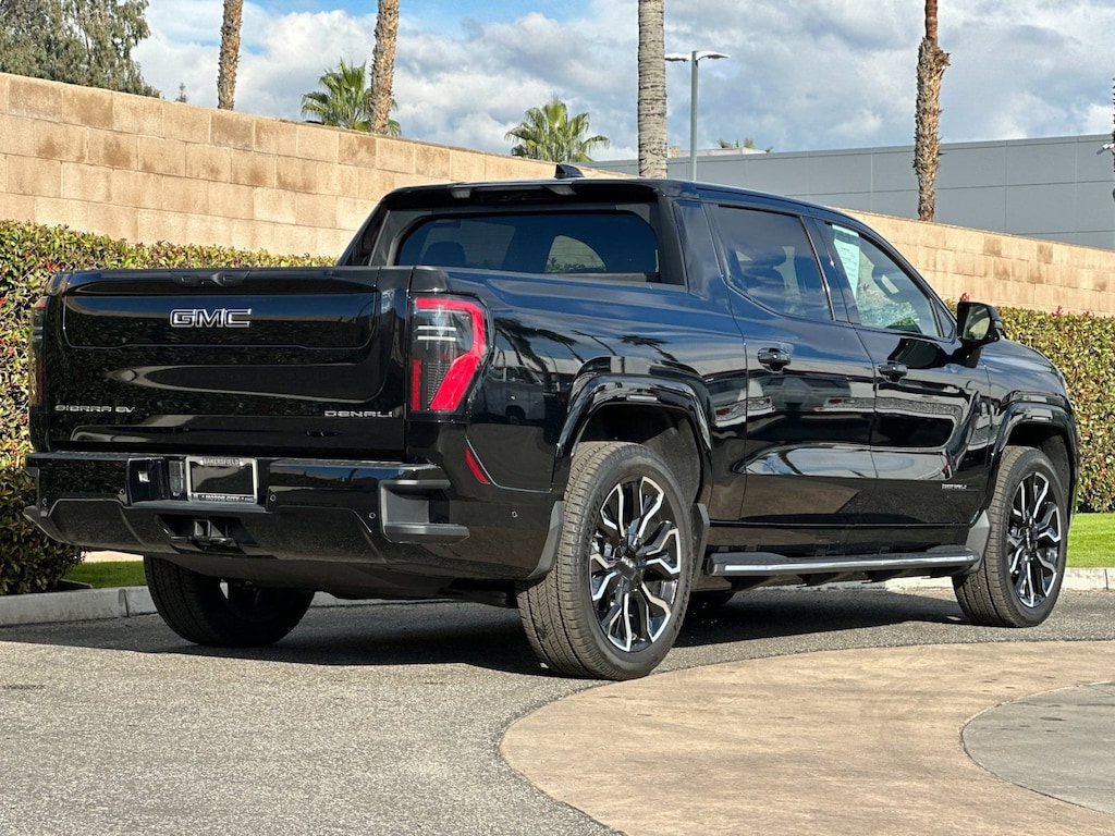 Used 2025 GMC Sierra EV Extended Range Denali Truck Crew Cab