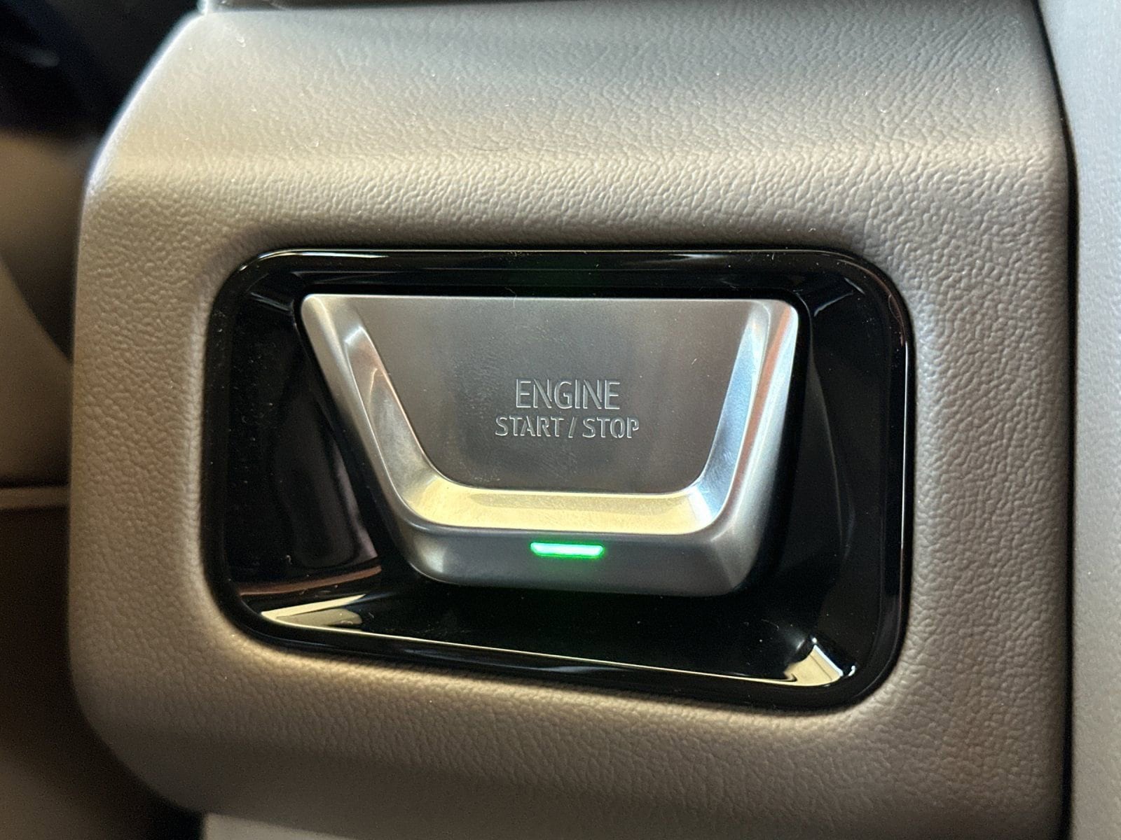 2026 GMC Yukon XL Denali - Photo 23