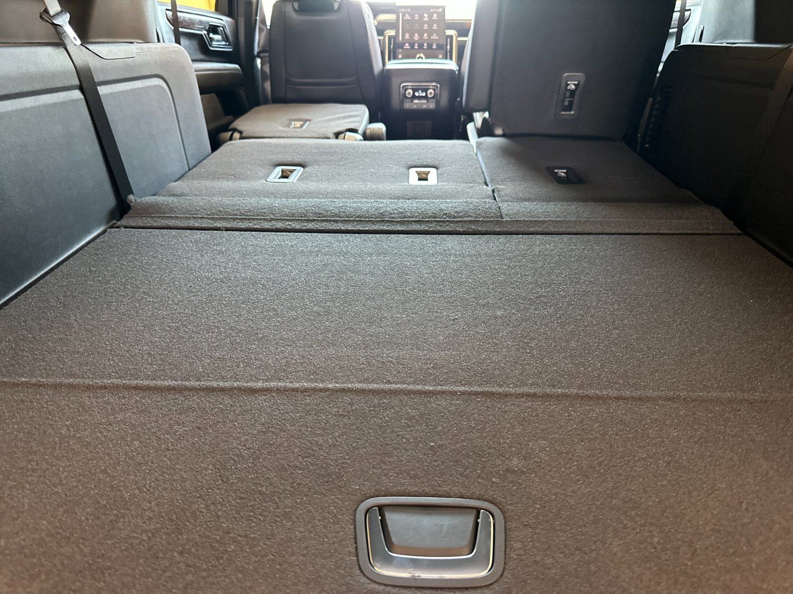 2026 GMC Yukon XL Denali - Photo 15