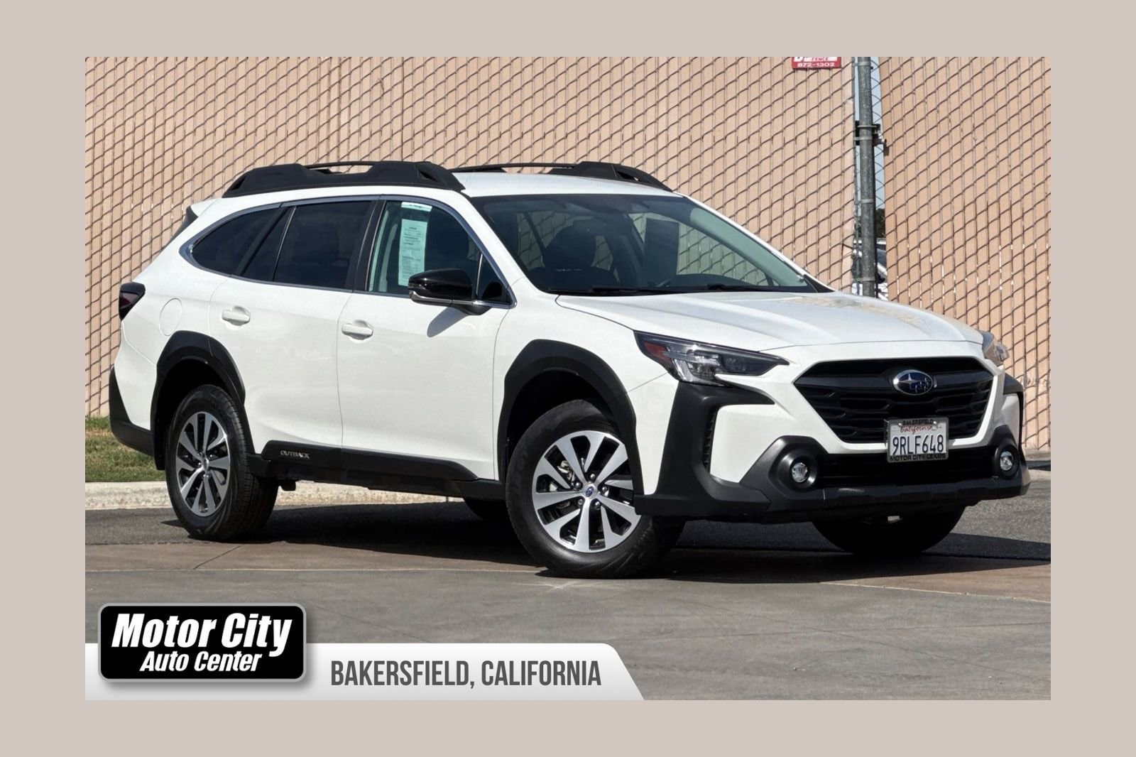 2025 Subaru Outback Premium's photo