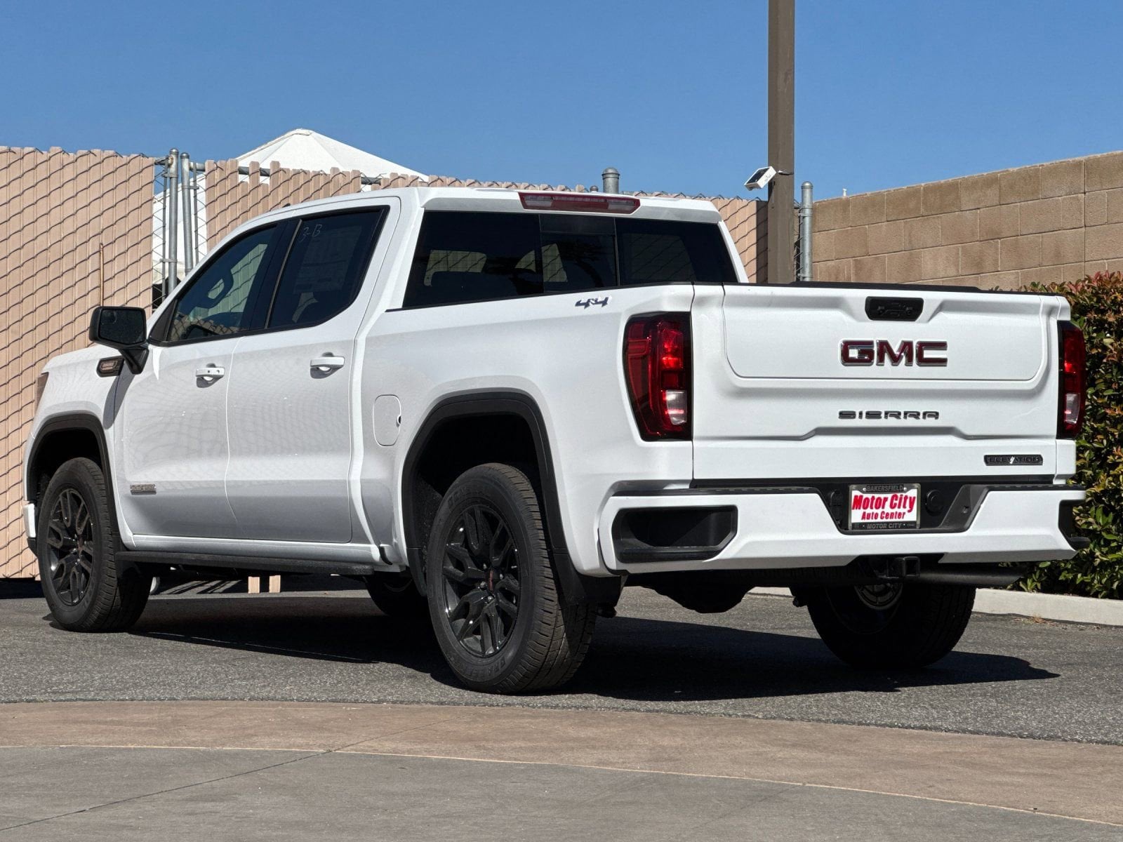 2026 GMC Sierra 1500 Elevation photo 4