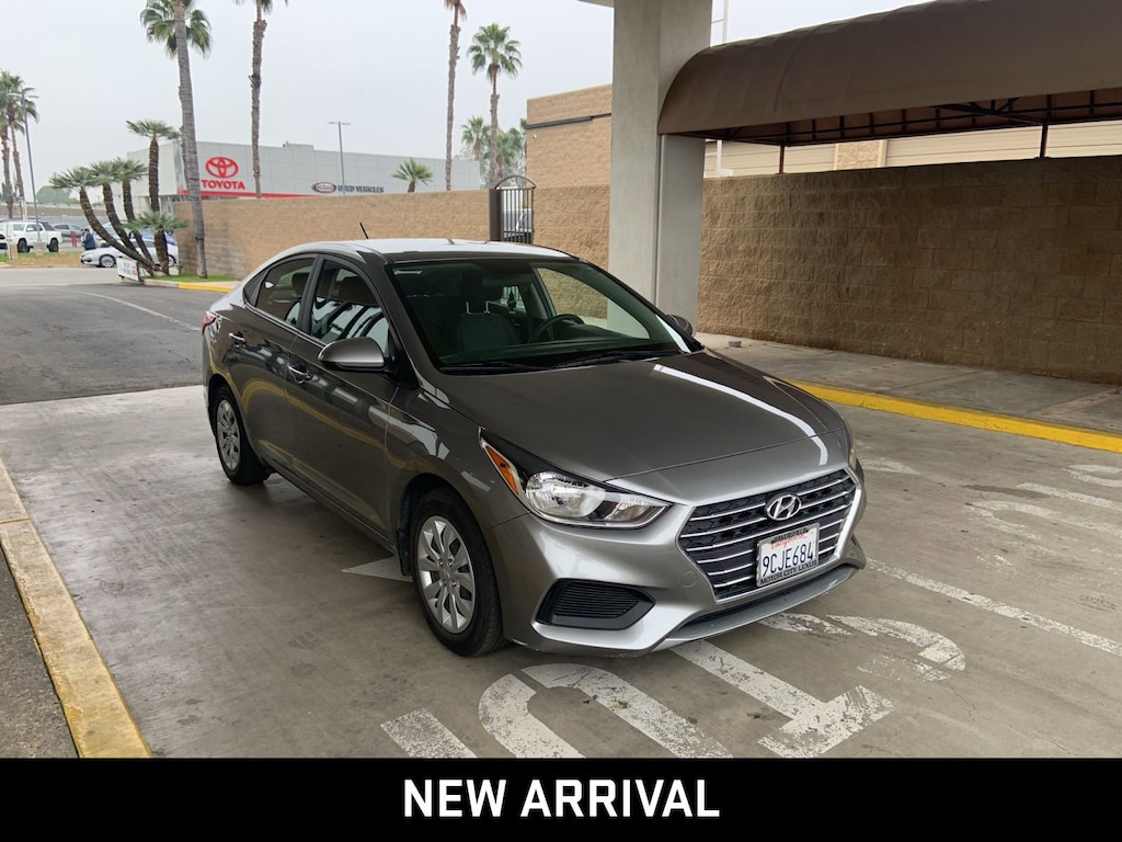 Used 2022 Hyundai Accent SE Sedan