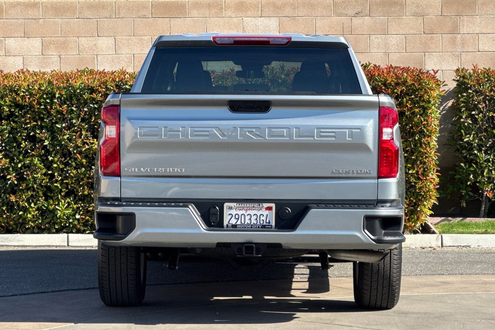 2025 Chevrolet Silverado 1500 Custom photo 4