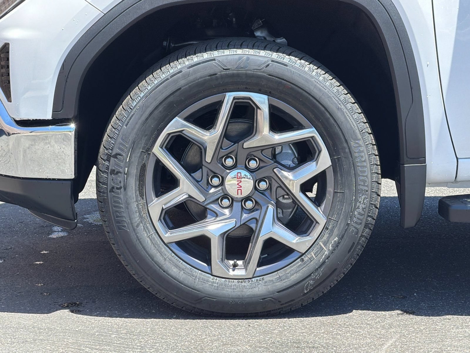 2026 GMC Sierra 1500 SLT - Photo 23