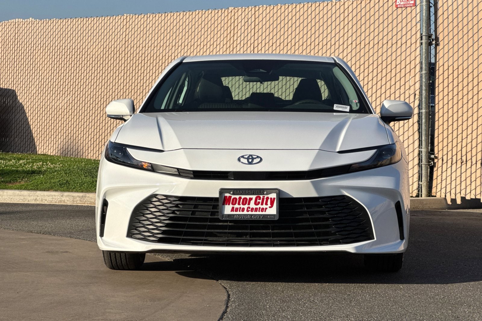 2026 Toyota Camry LE - Photo 9