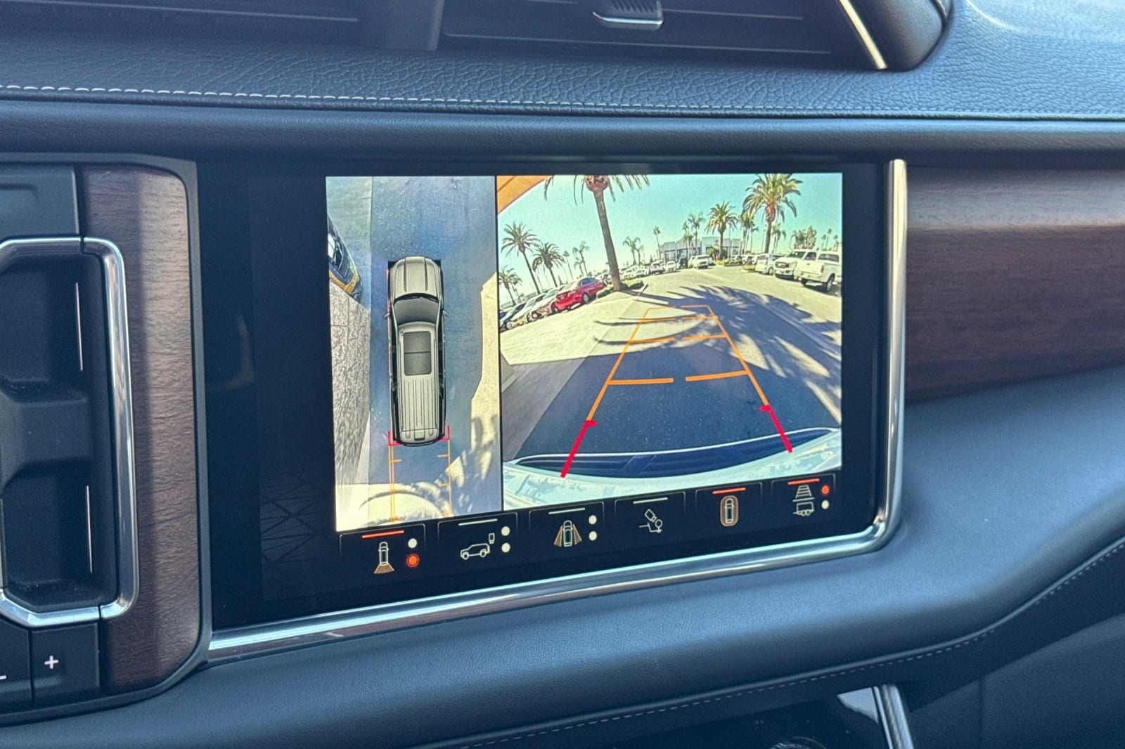 2023 GMC Yukon Denali Ultimate - Photo 22