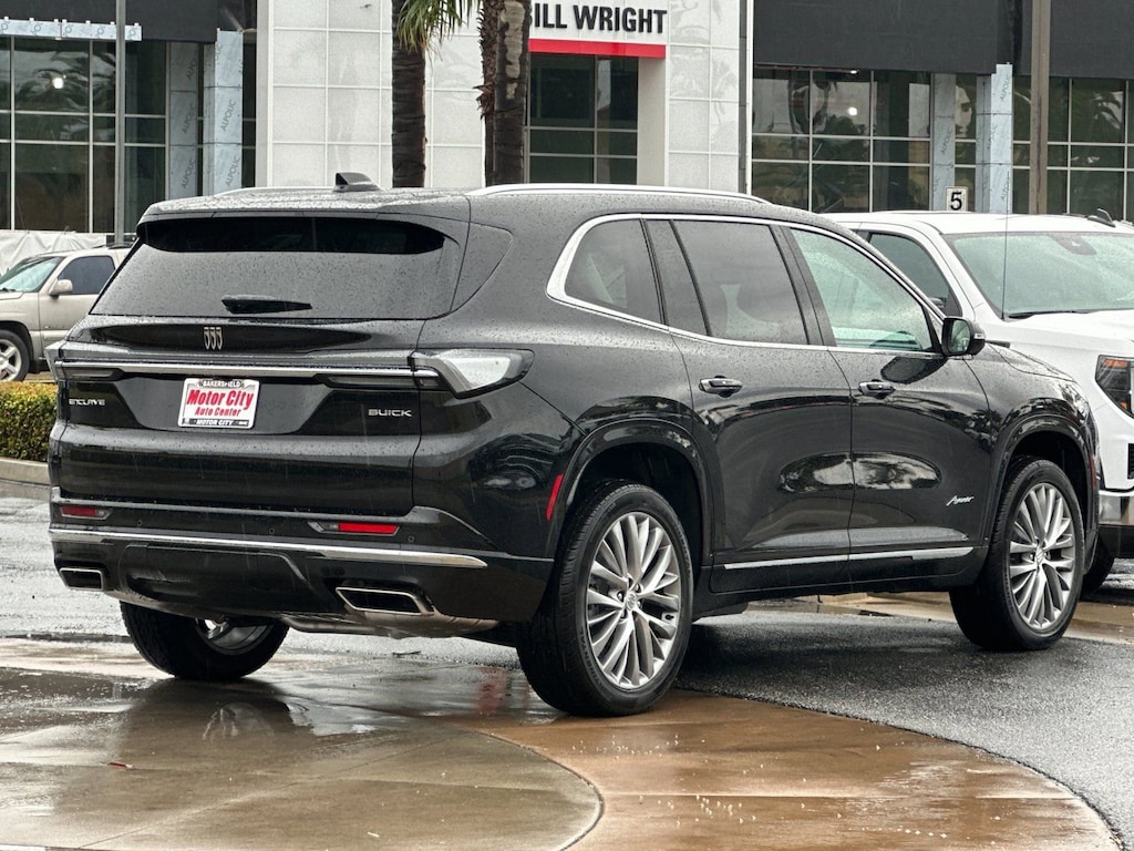 New 2025 Buick Enclave Avenir SUV