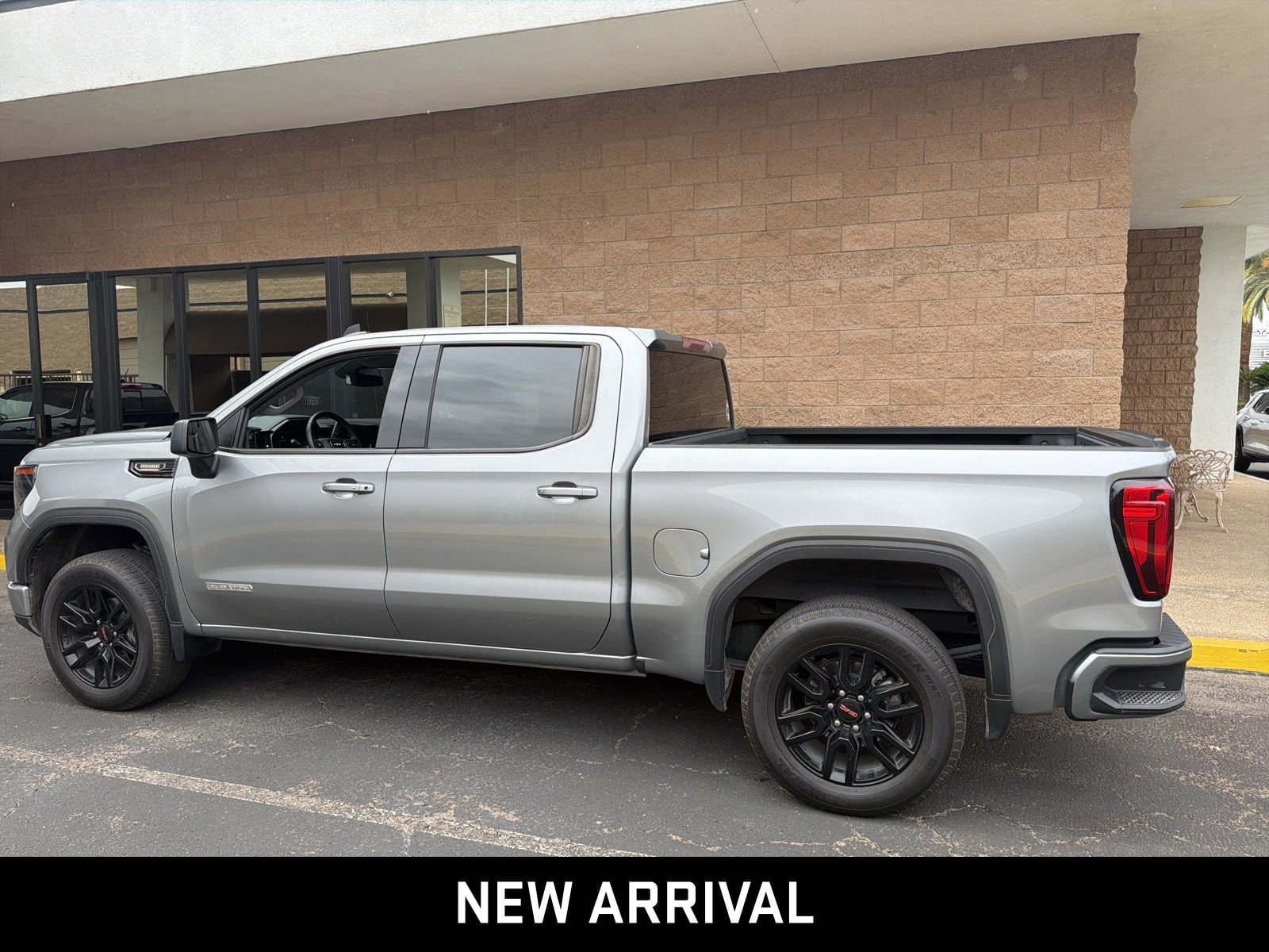 2023 GMC Sierra 1500 Elevation photo 5