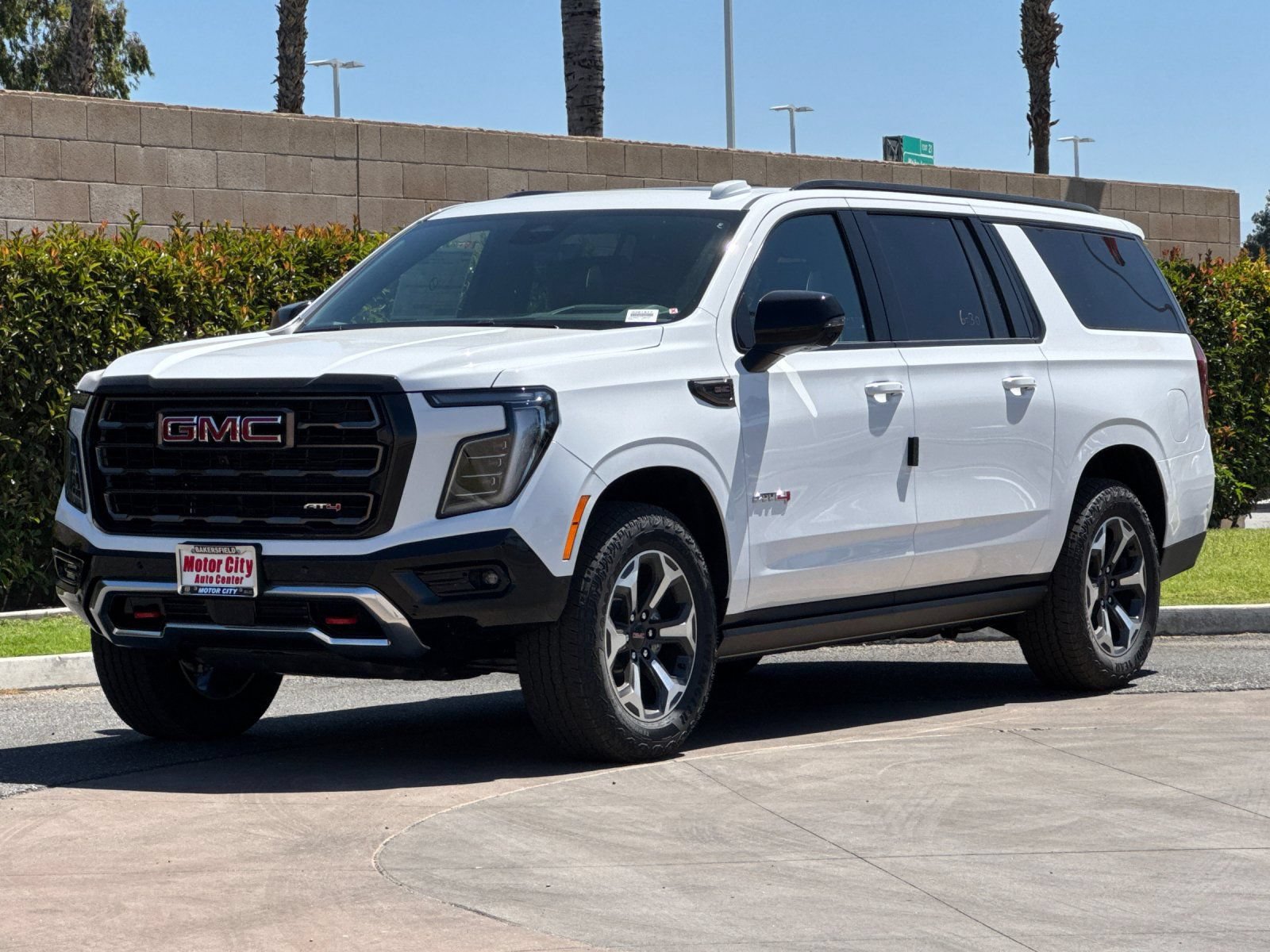2026 GMC Yukon XL AT4 Ultimate - Photo 7