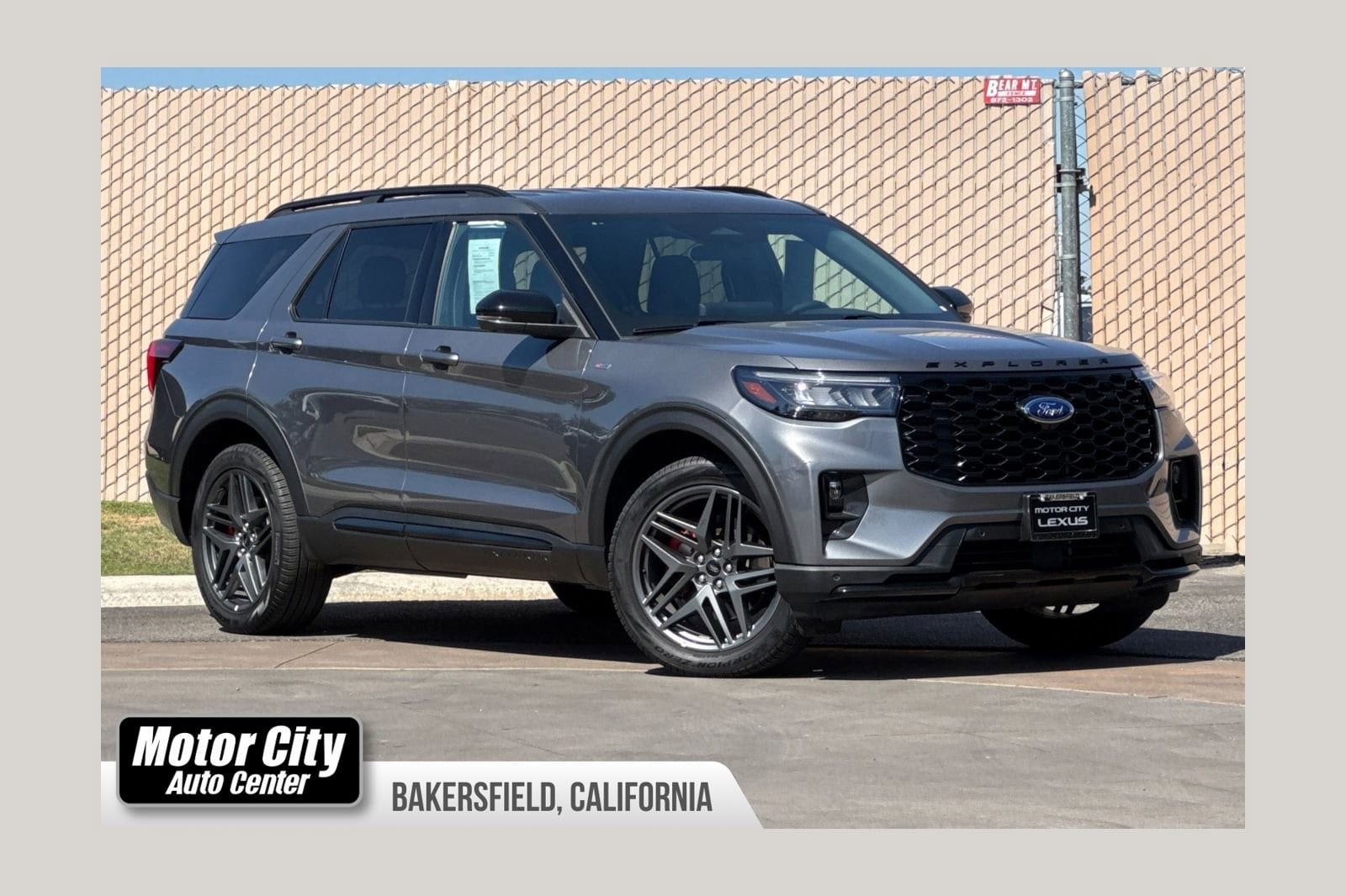 2025 Ford Explorer ST-LINE 4WD (PL535)'s photo