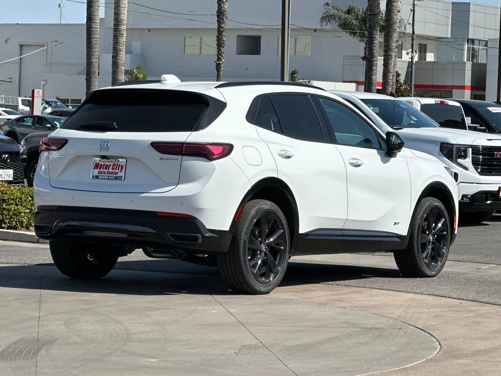 2026 Buick Envision Sport Touring photo 2