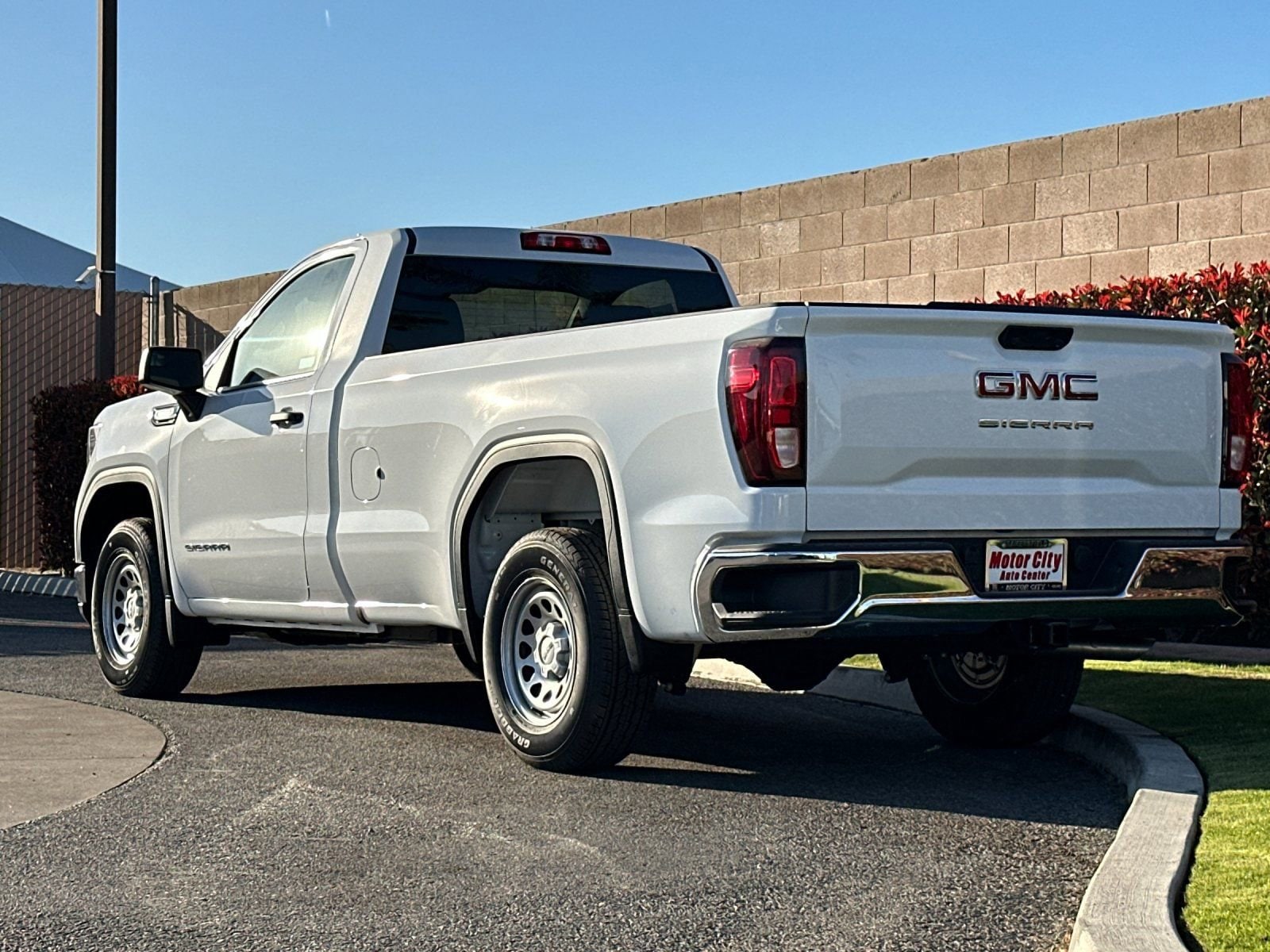 2026 GMC Sierra 1500 Pro photo 4