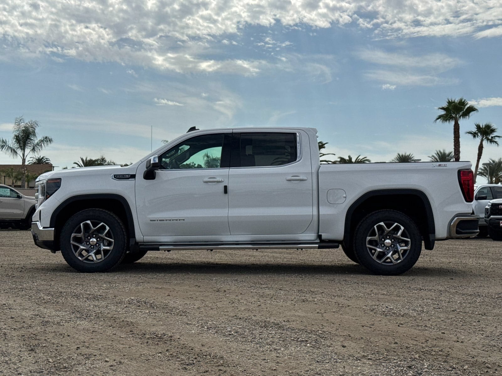 2026 GMC Sierra 1500 SLE - Photo 6