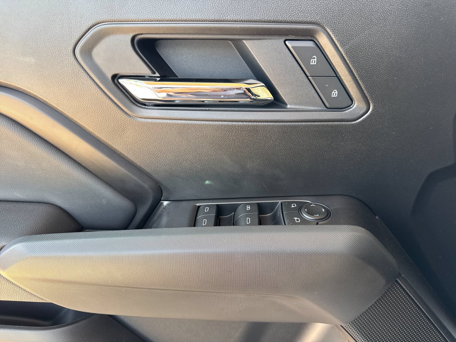 2026 GMC Canyon Elevation - Photo 10