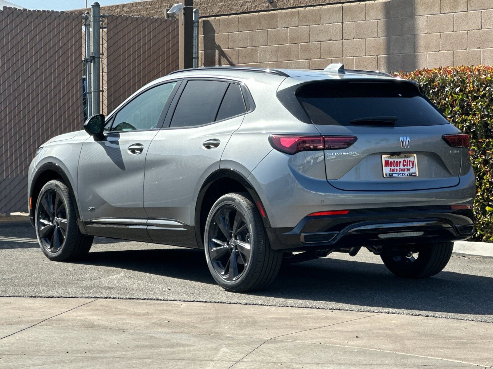 2026 Buick Envision Sport Touring photo 4