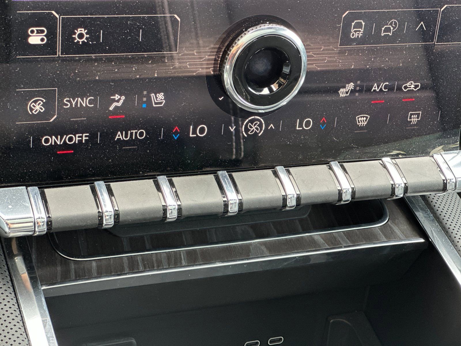 2025 GMC Sierra EV Denali - Photo 20