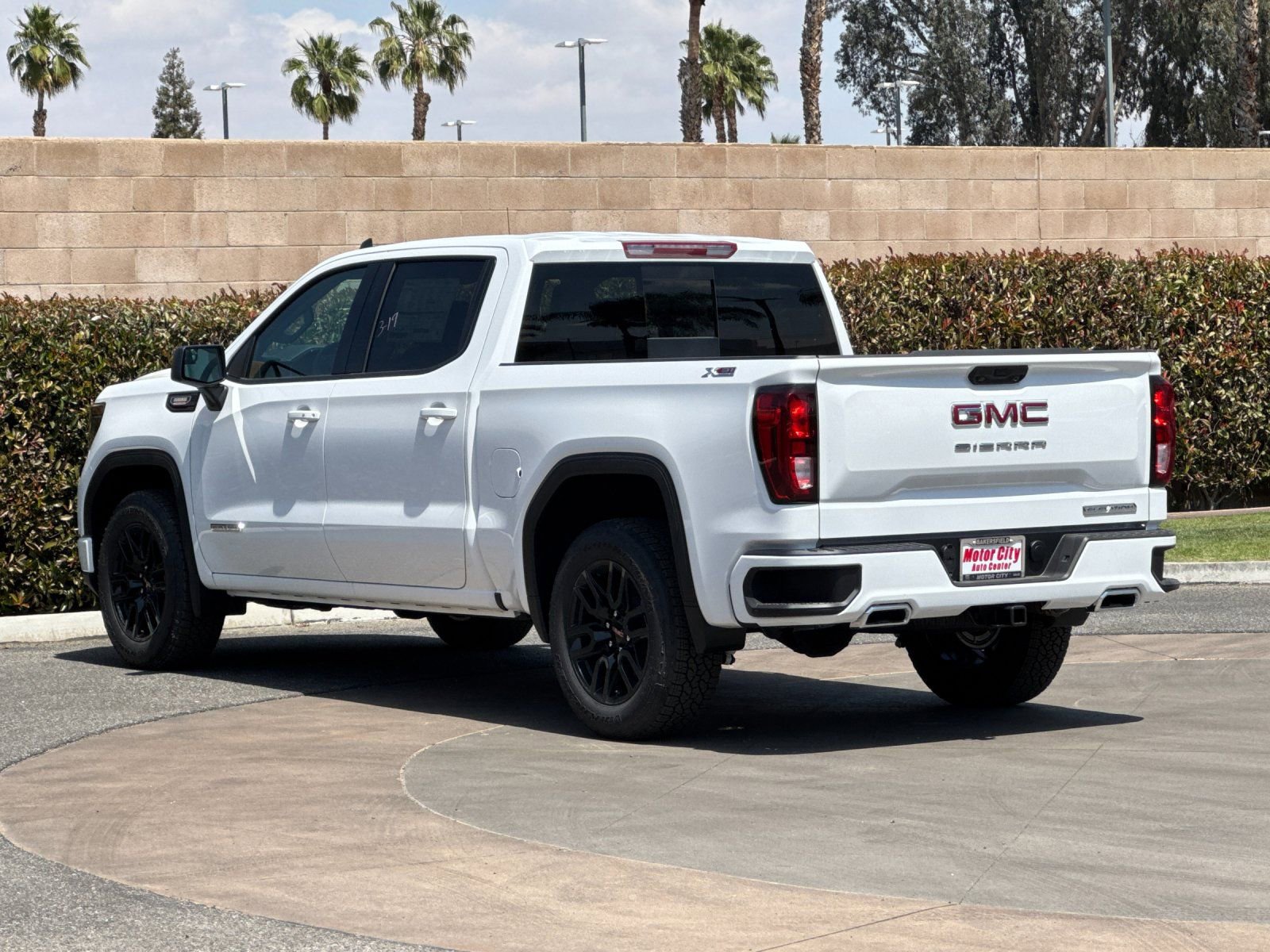 2026 GMC Sierra 1500 Elevation photo 4