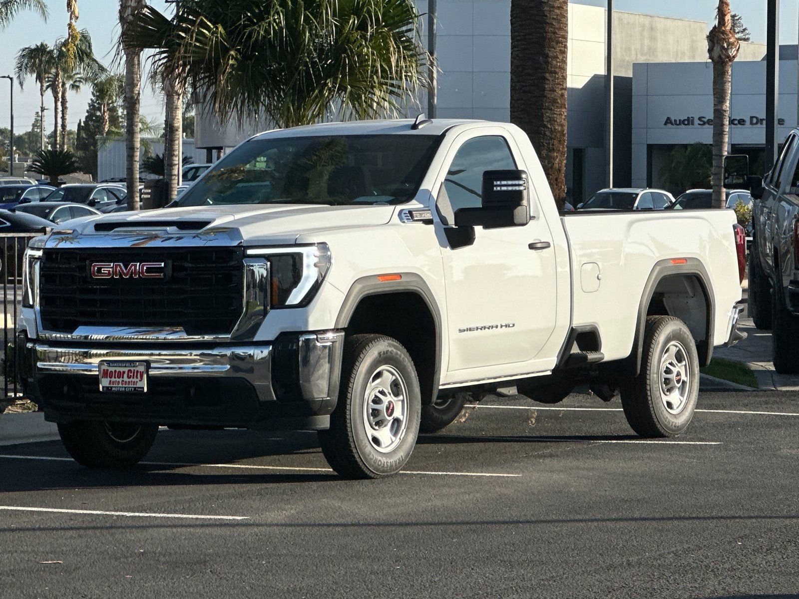 2025 GMC Sierra 2500 HD Pro photo 3