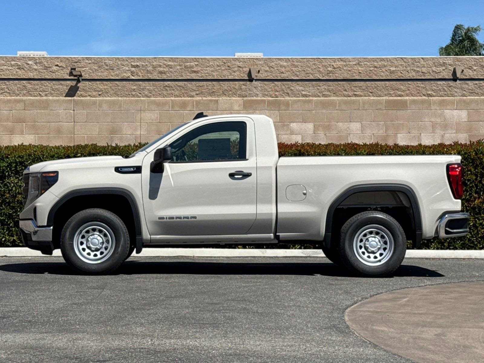 2026 GMC Sierra 1500 Pro photo 5