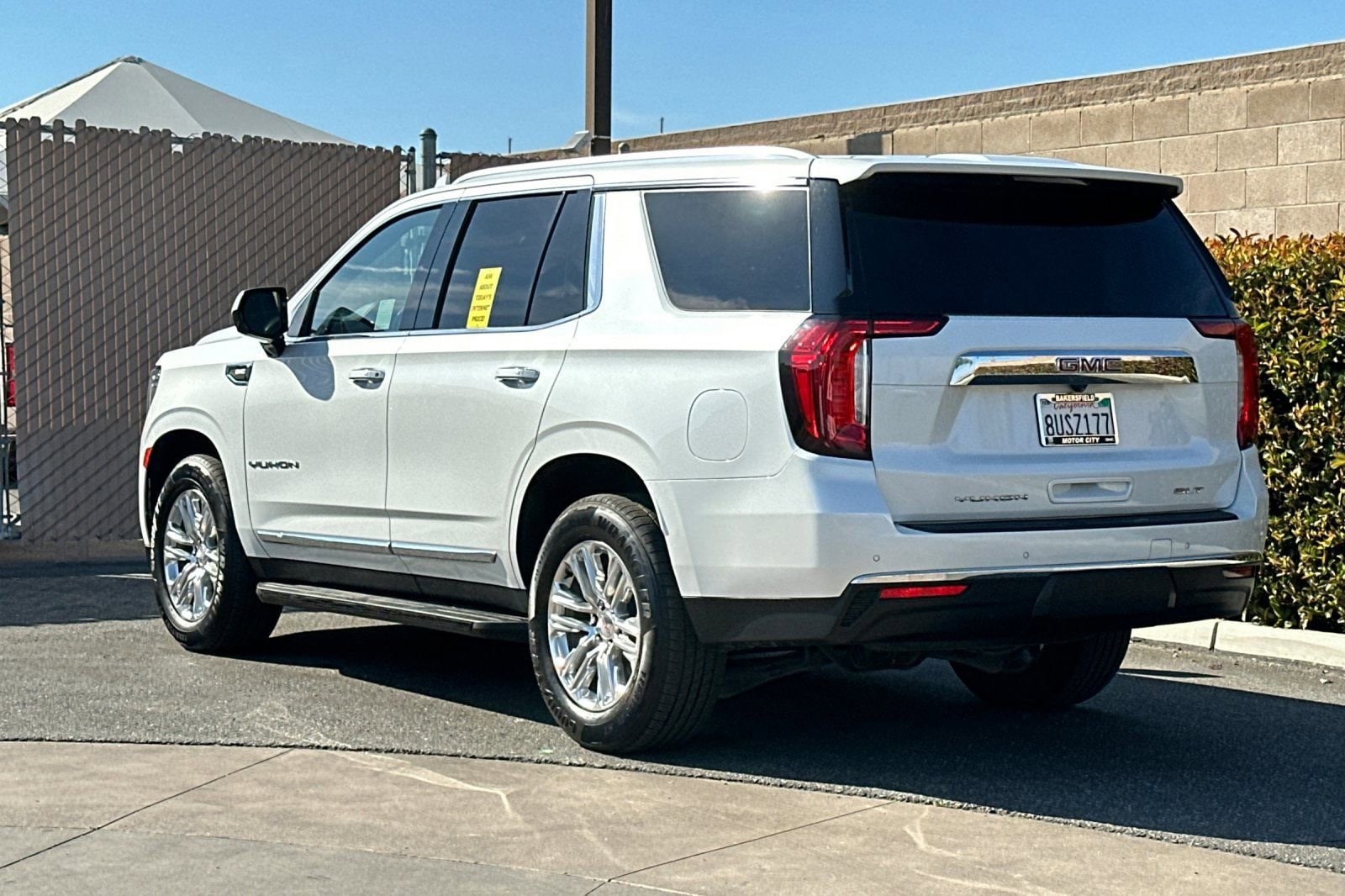2021 GMC Yukon SLT photo 5