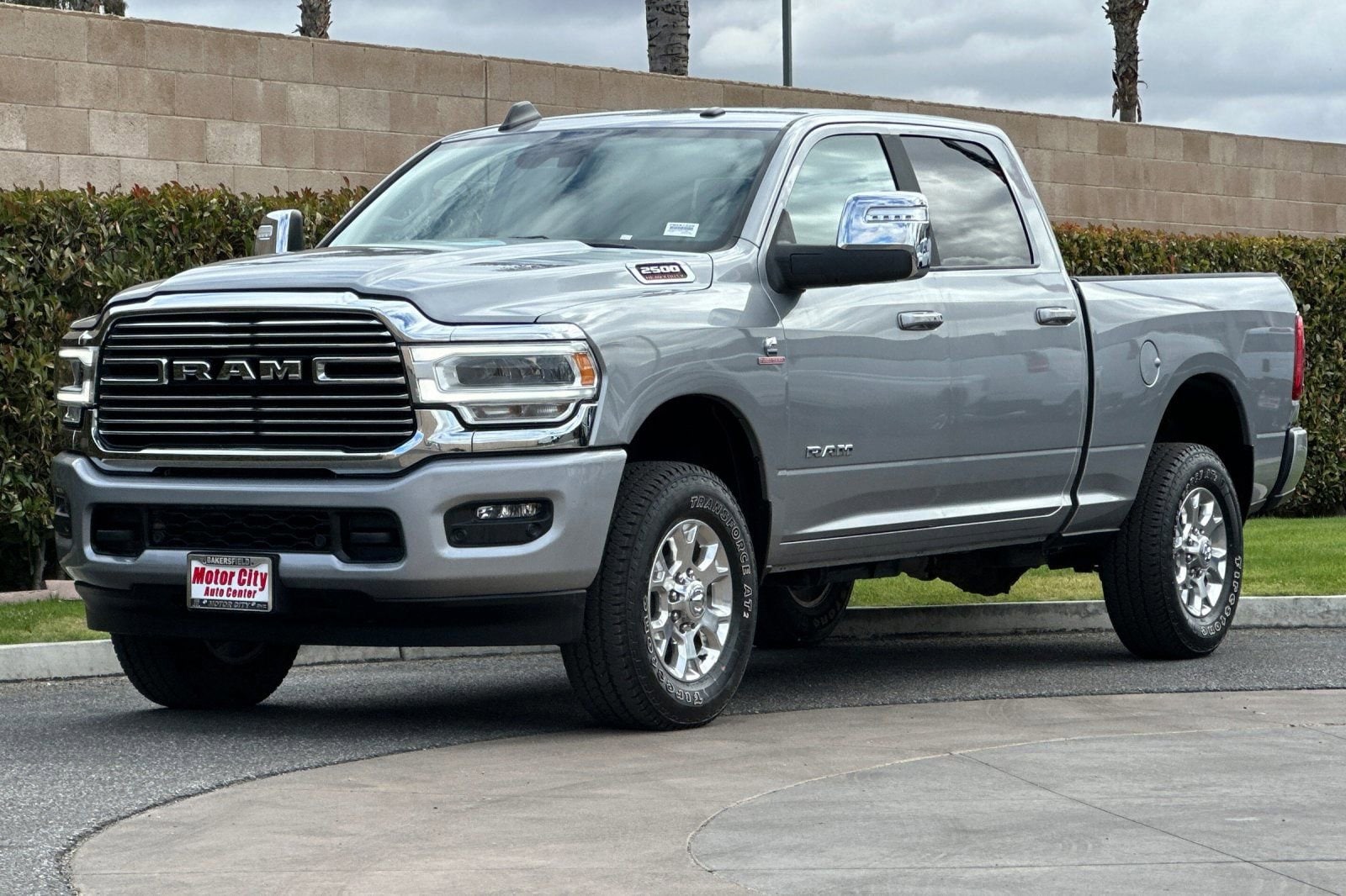 2024 Ram 2500 Laramie photo 3