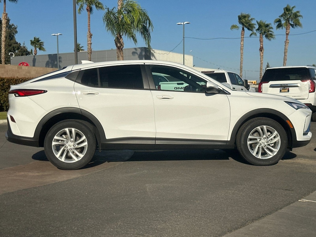 New 2025 Buick Envista Preferred SUV