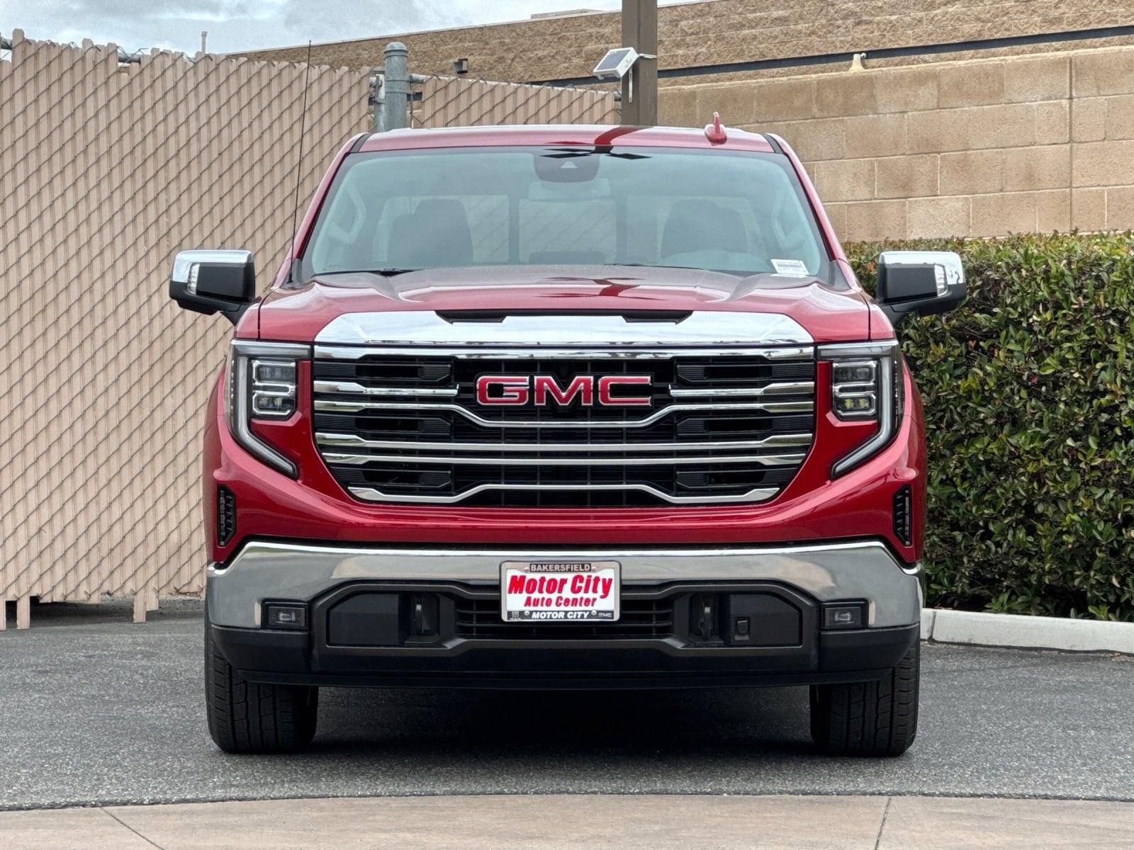 2026 GMC Sierra 1500 SLT photo 3