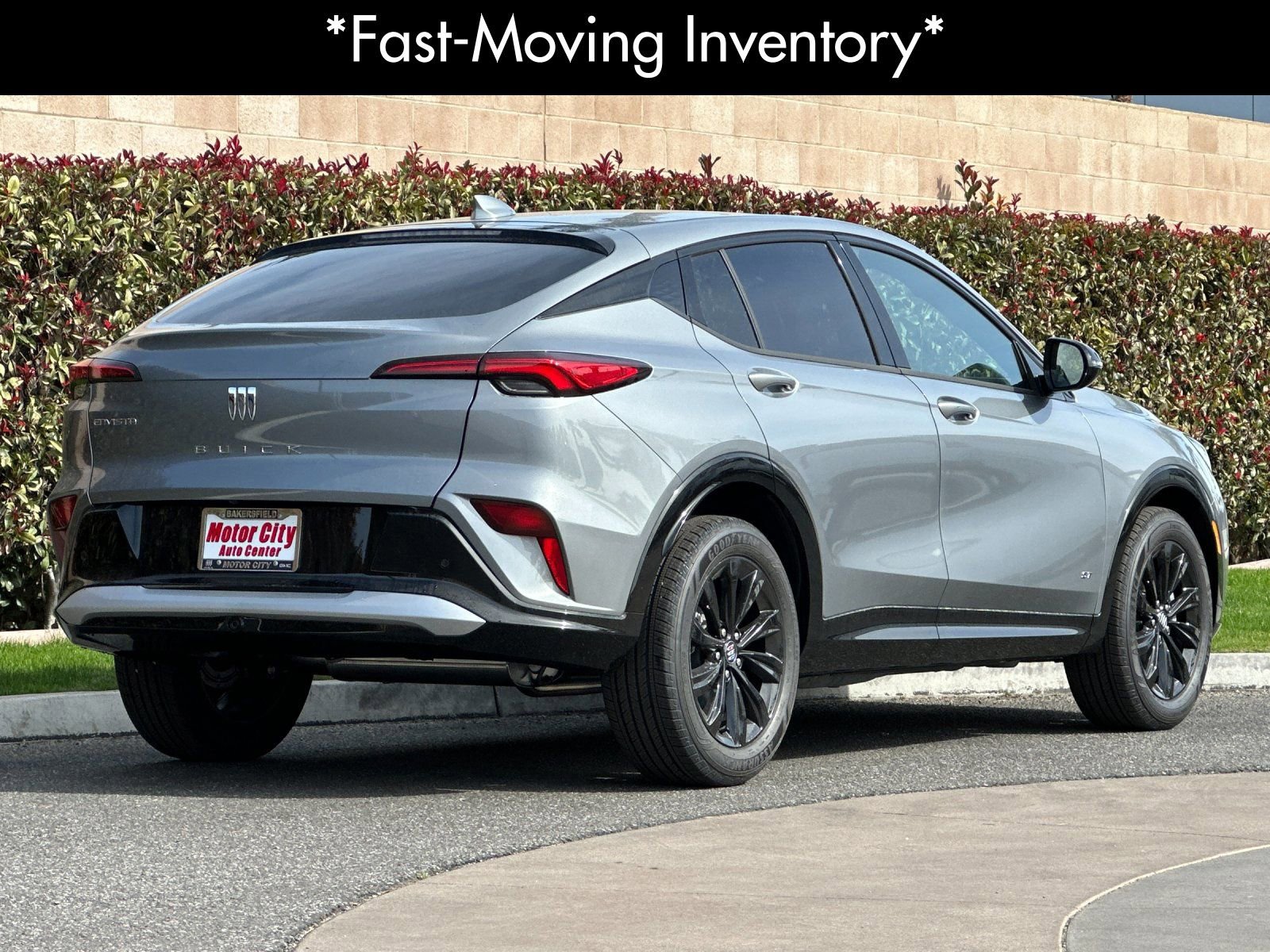 2026 Buick Envista Sport Touring photo 2