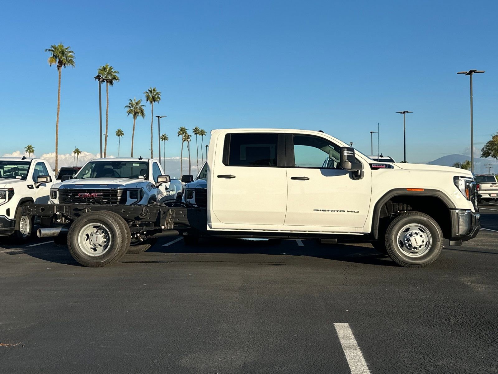 2026 Gmc Sierra HD Pro photo 3