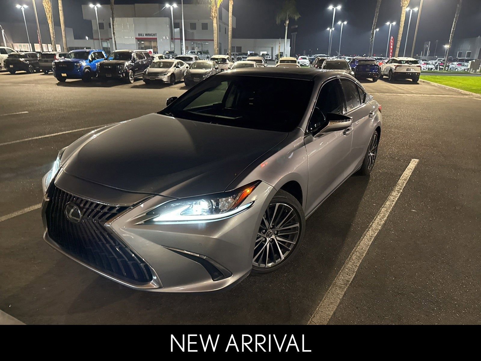 2023 Lexus ES 350 350 Luxury's photo