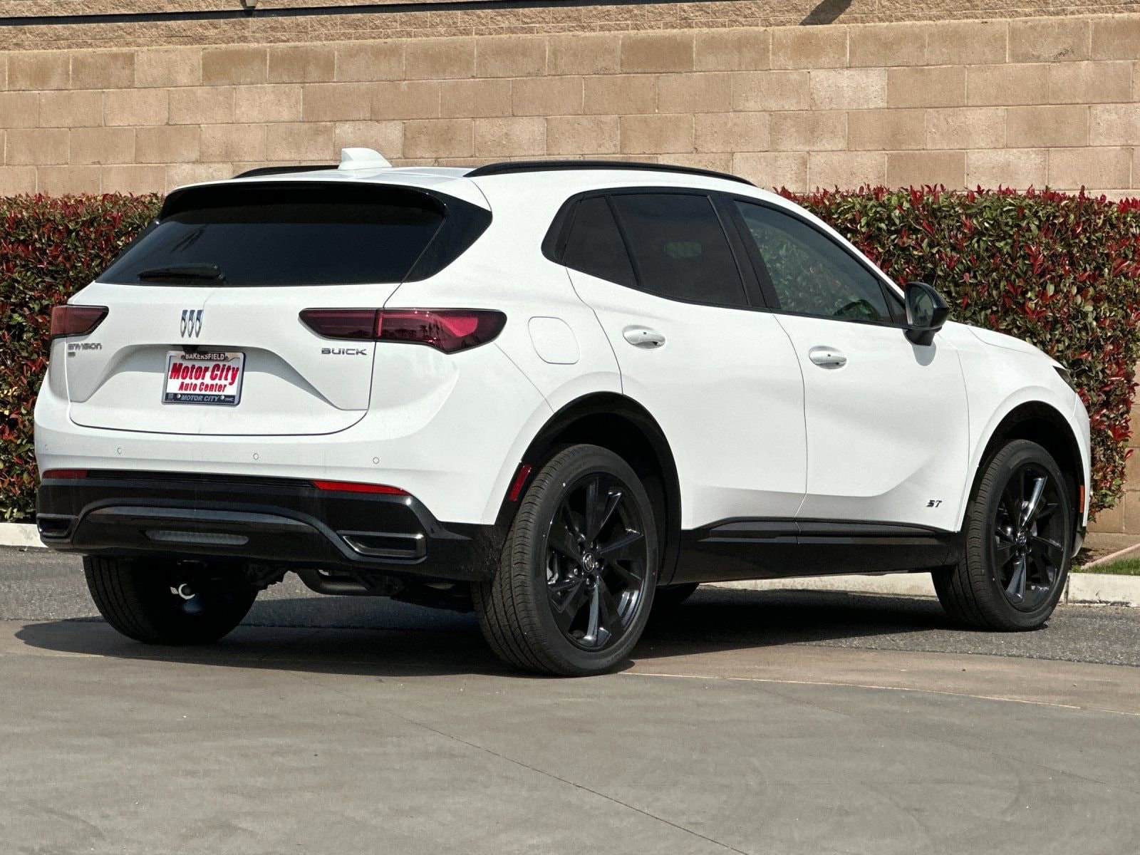 2026 Buick Envision Sport Touring photo 2