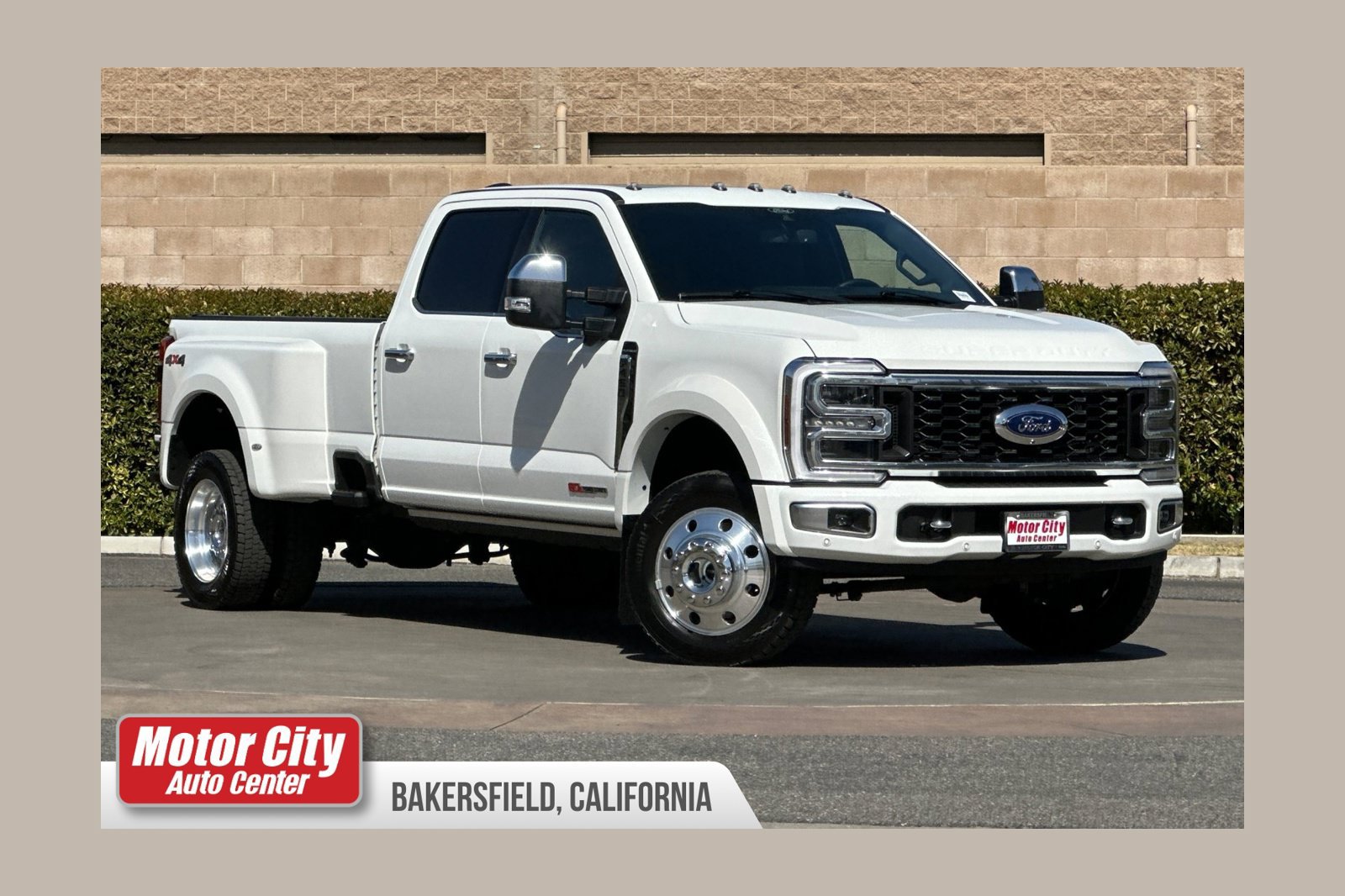 2024 Ford F-450 Super Duty Platinum