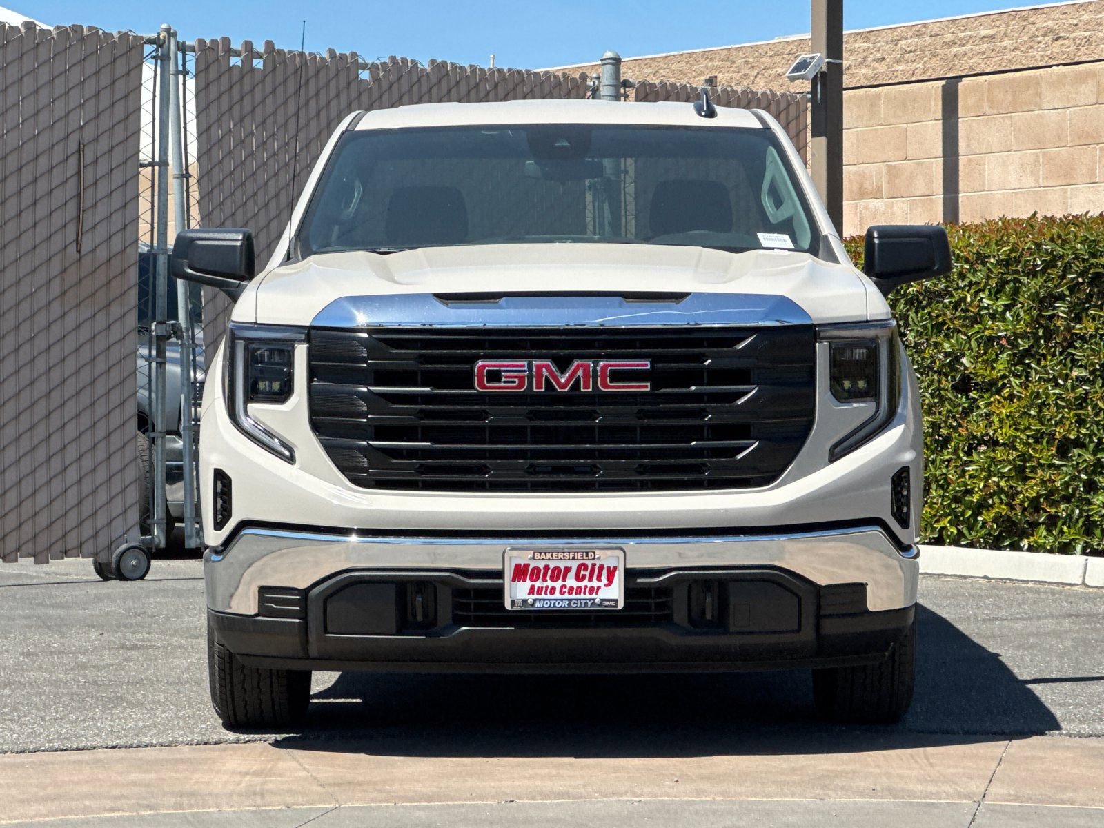 2026 GMC Sierra 1500 Pro photo 3