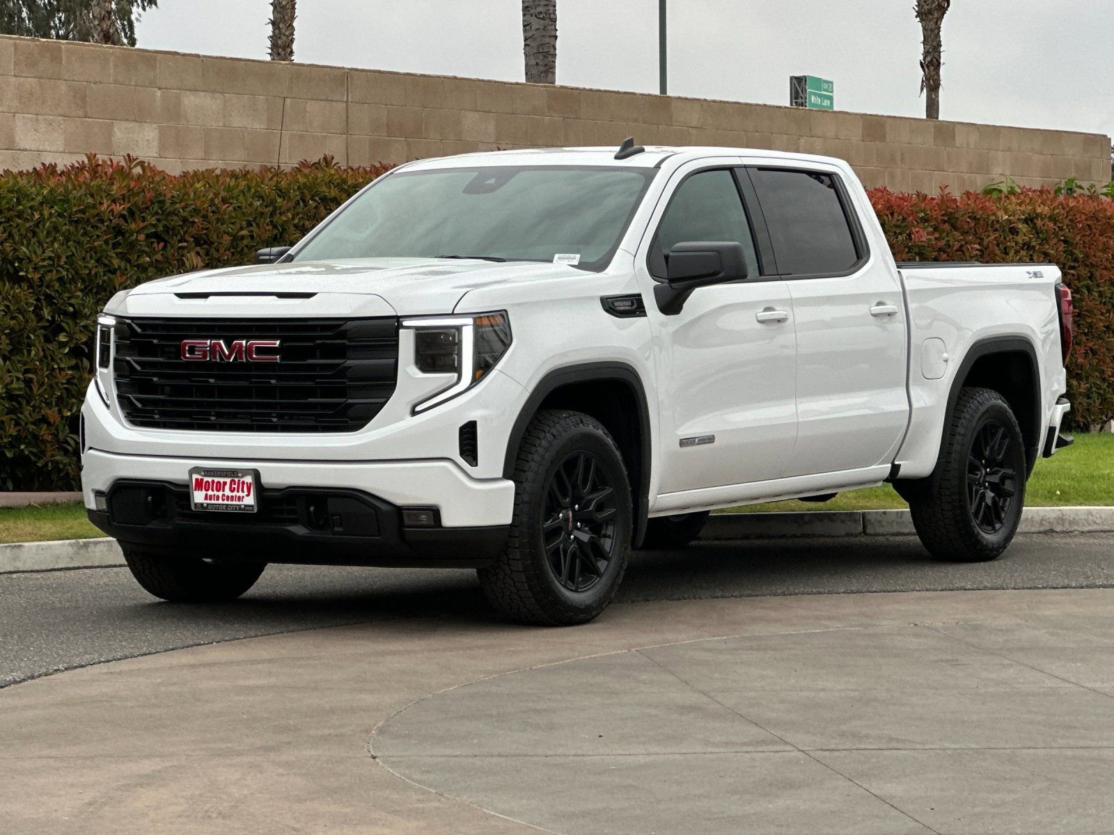 2026 GMC Sierra 1500 Elevation photo 6