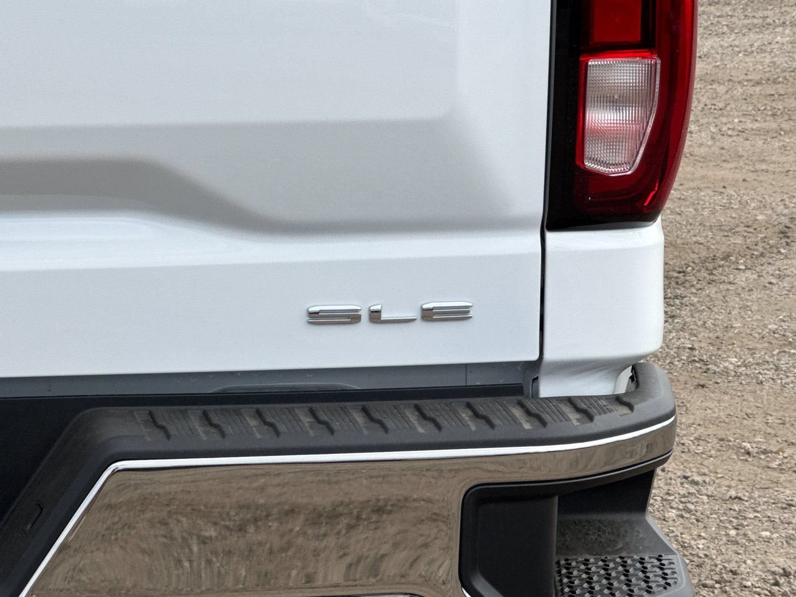2026 GMC Sierra 1500 SLE - Photo 22